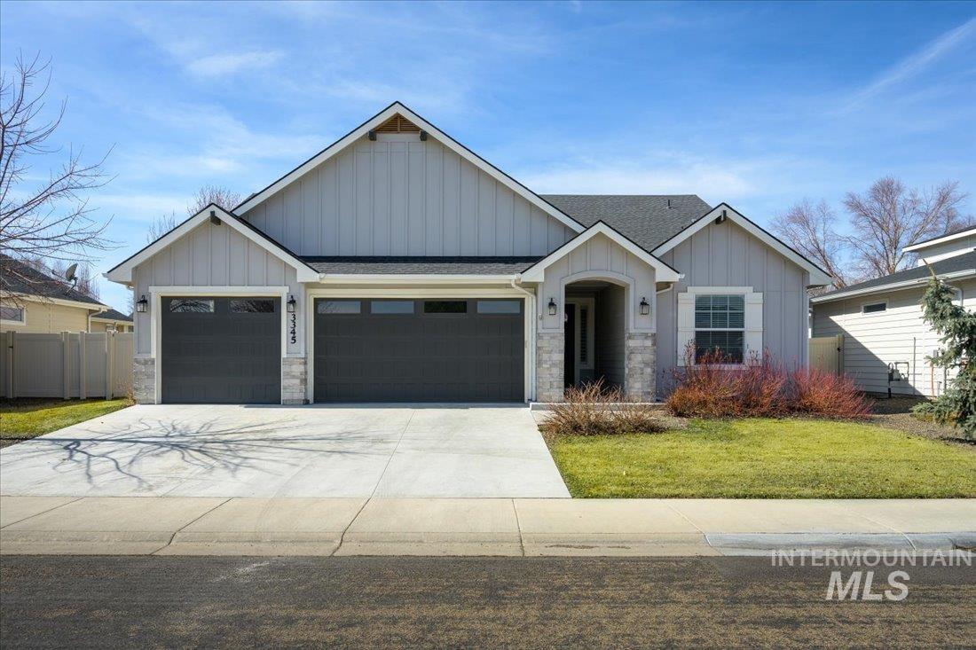 3345 N Sirocco Avenue Property Photo 8
