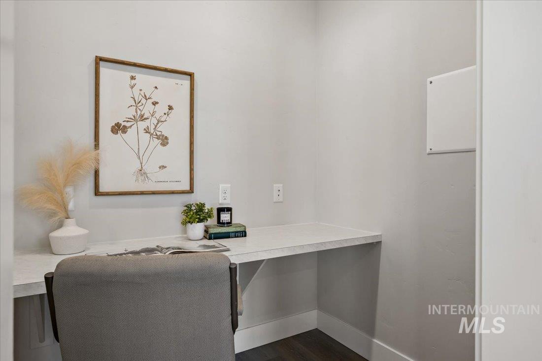 3345 N Sirocco Avenue Property Photo 20
