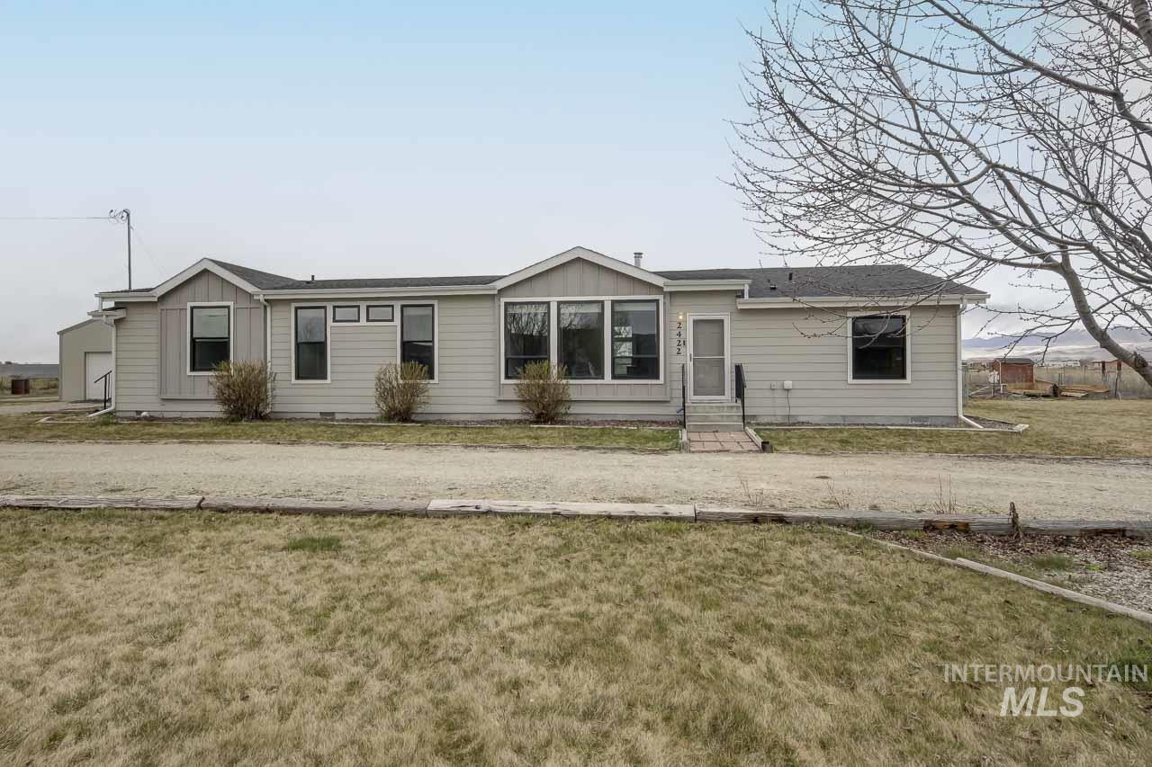 2422 W. Sales Yard Property Photo 2