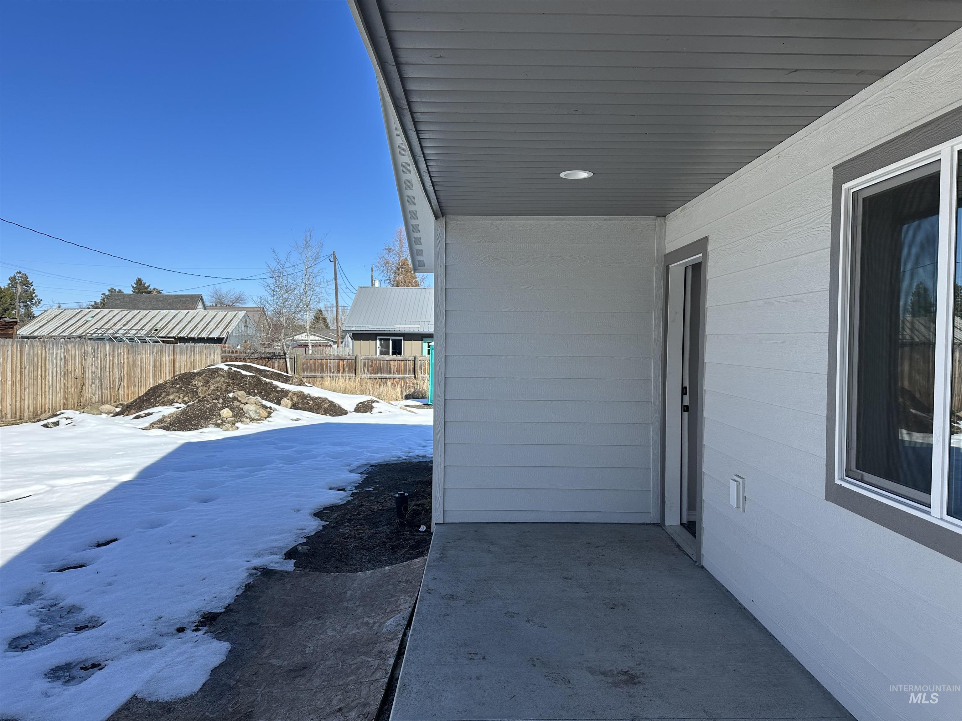 103 N East Street Property Photo 14