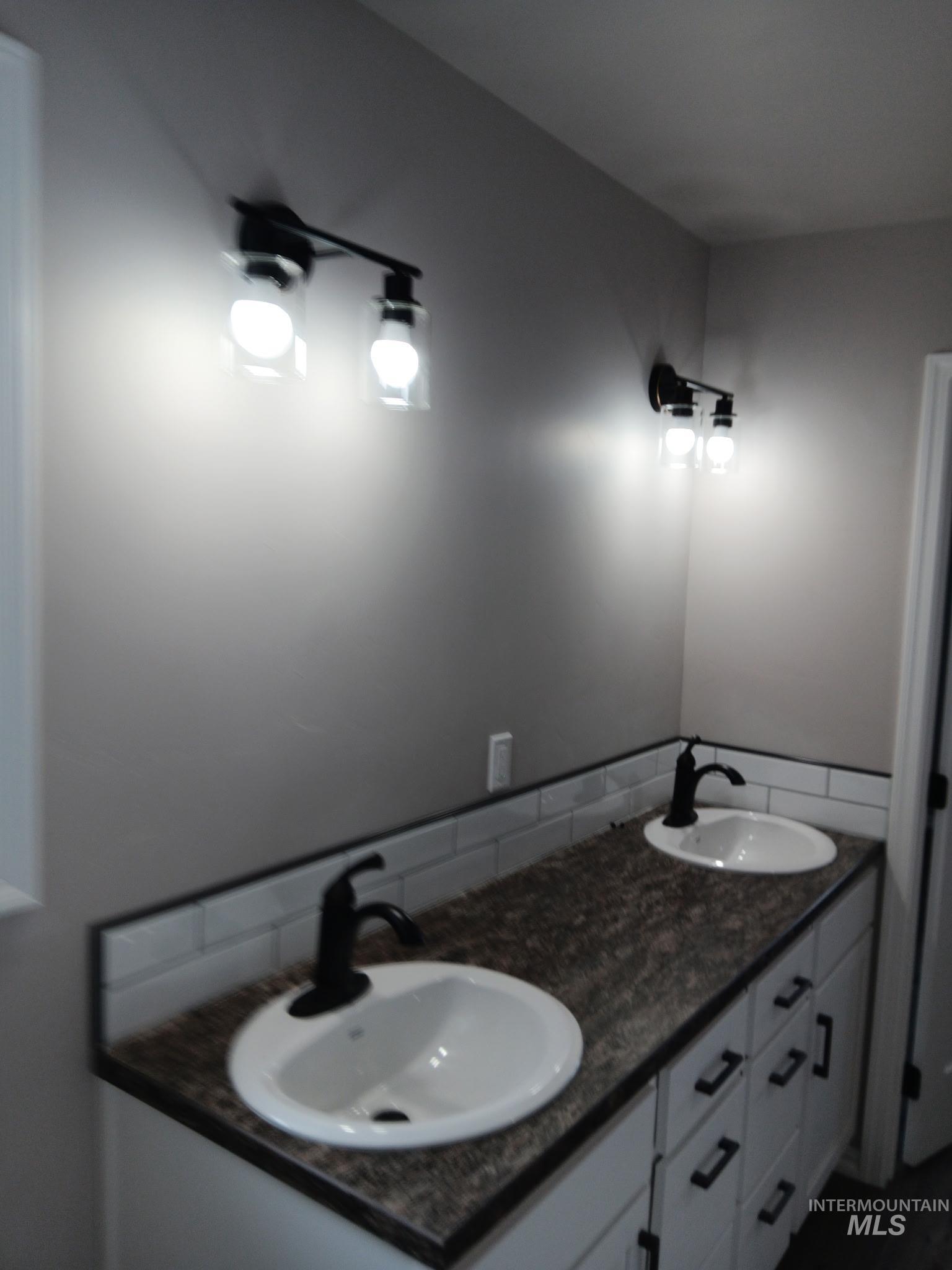 103 N East Street Property Photo 20