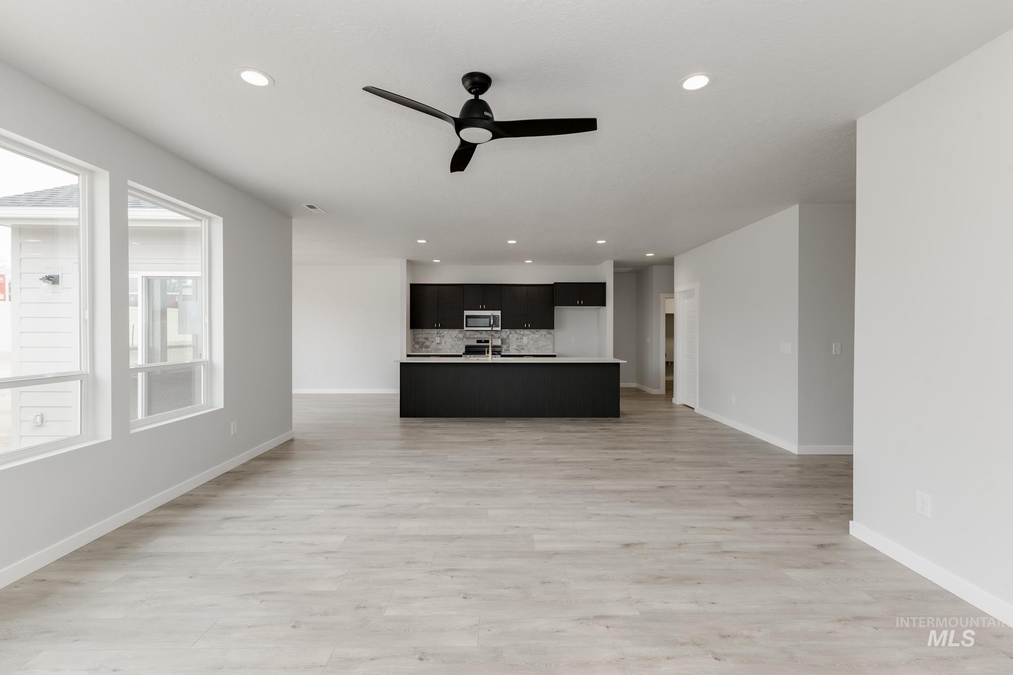 5221 S Danforth Ave Property Photo 11