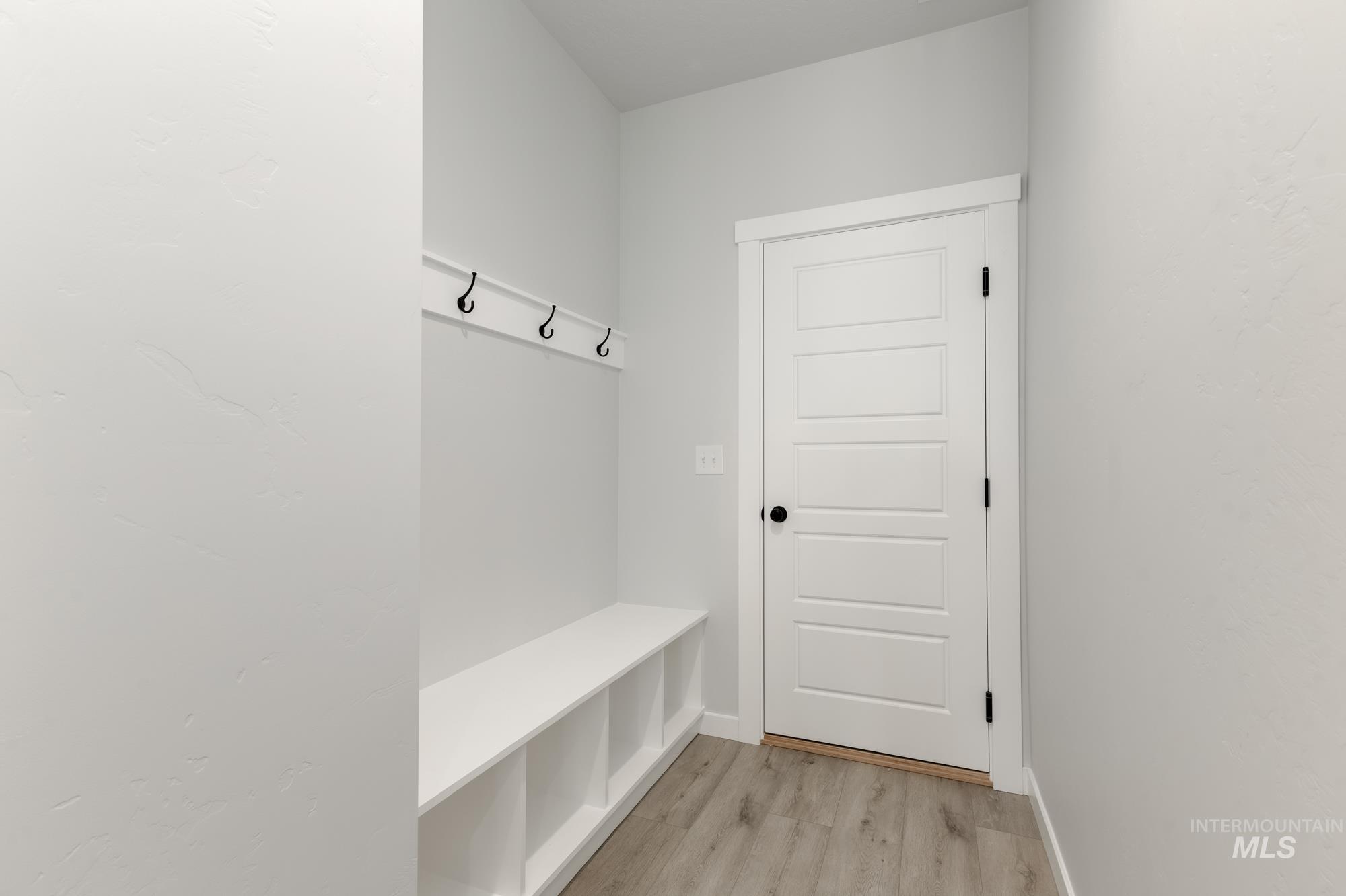 5221 S Danforth Ave Property Photo 15