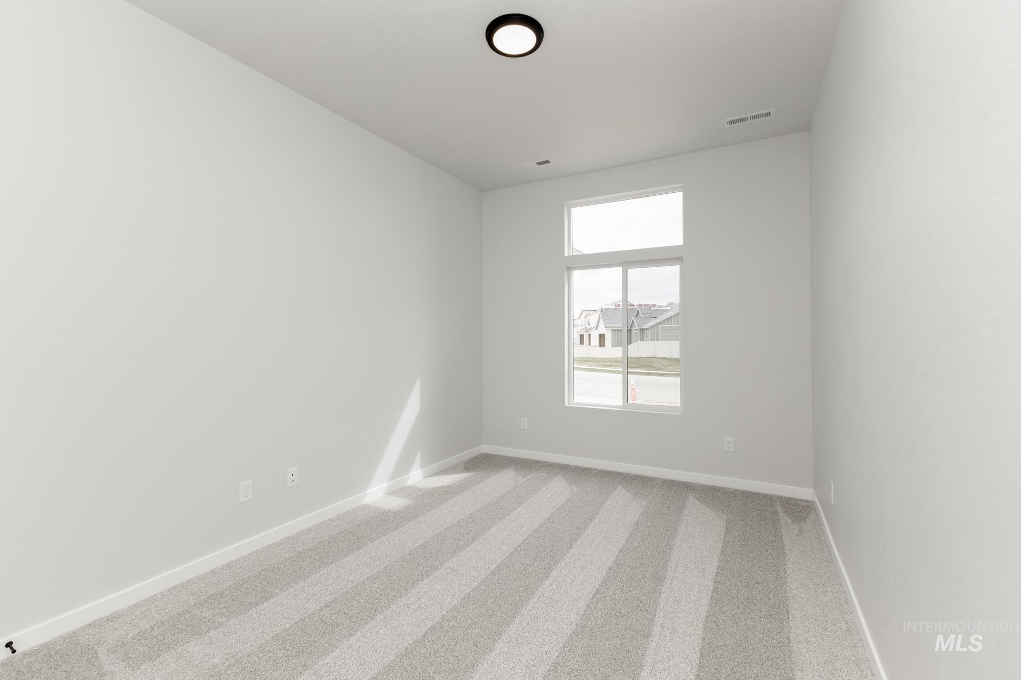 5221 S Danforth Ave Property Photo 17