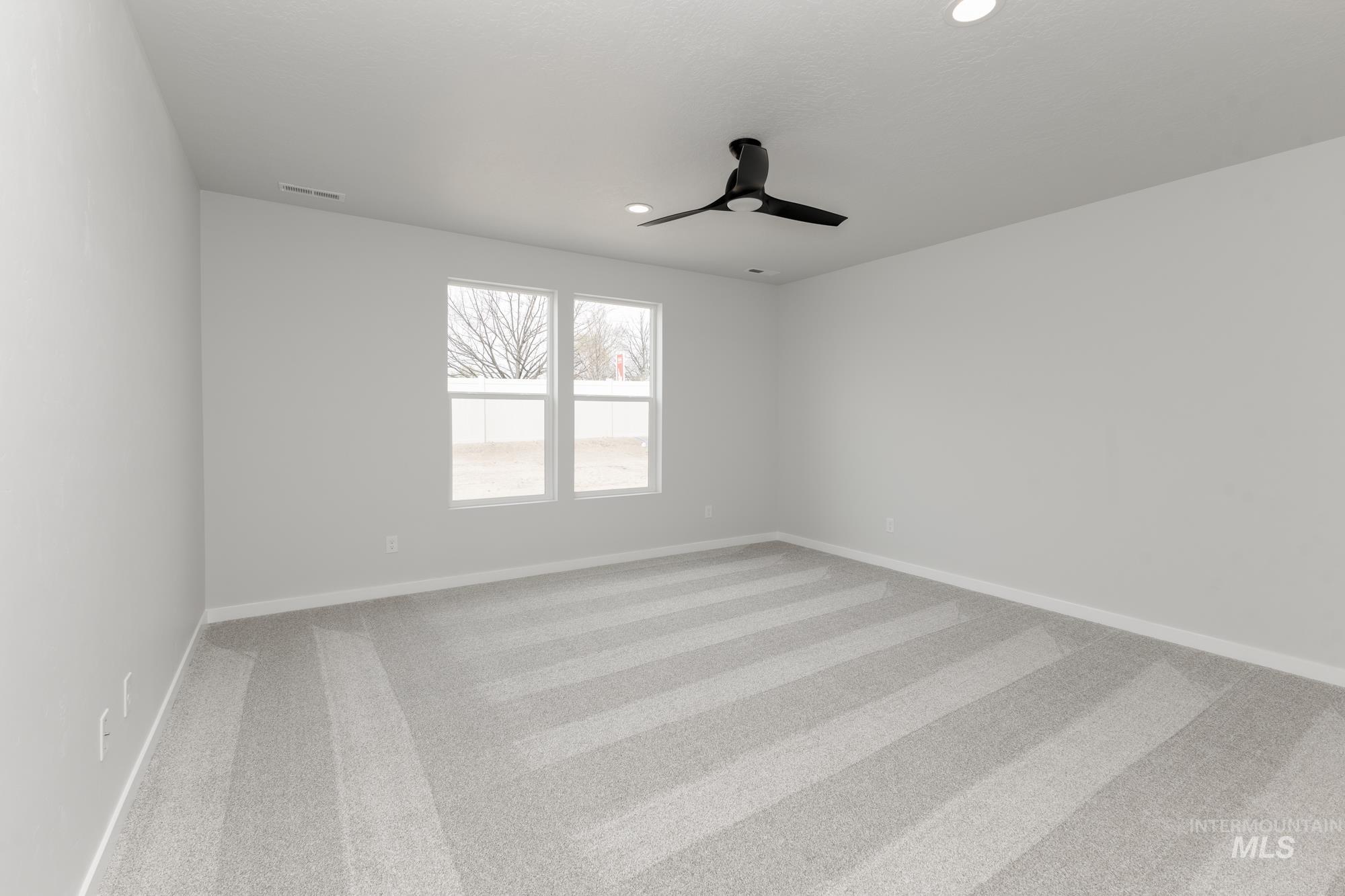 5221 S Danforth Ave Property Photo 21