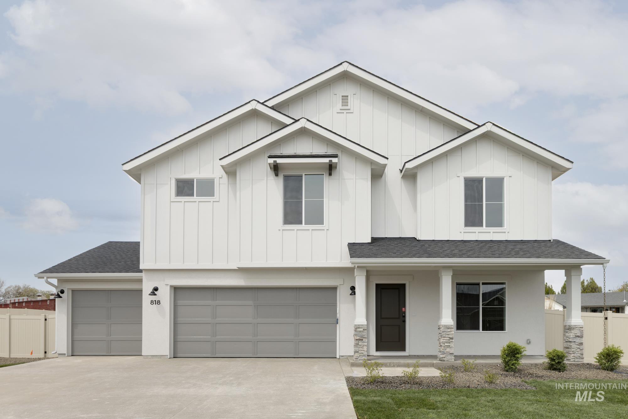 818 E Perjue Basin Dr Property Photo 1