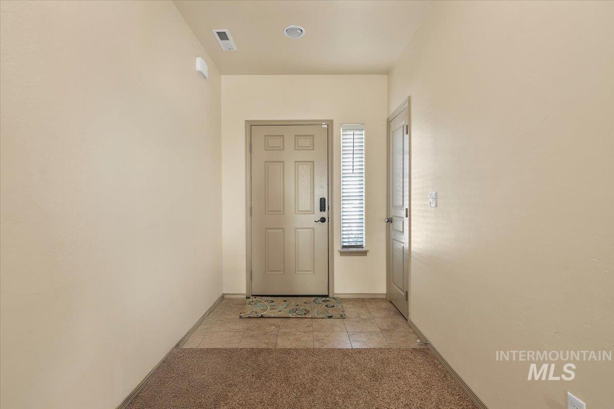 3865 S Windy Ridge Dr Property Photo 6