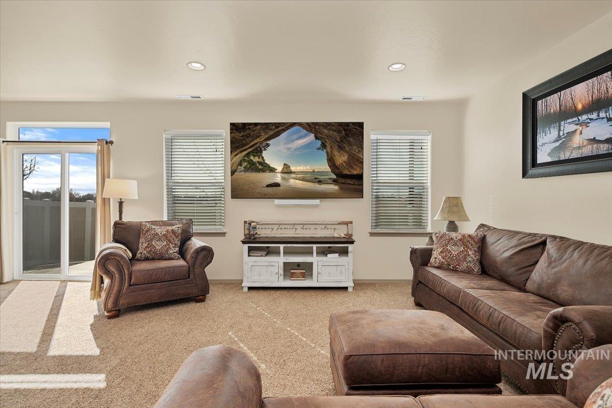 3865 S Windy Ridge Dr Property Photo 9