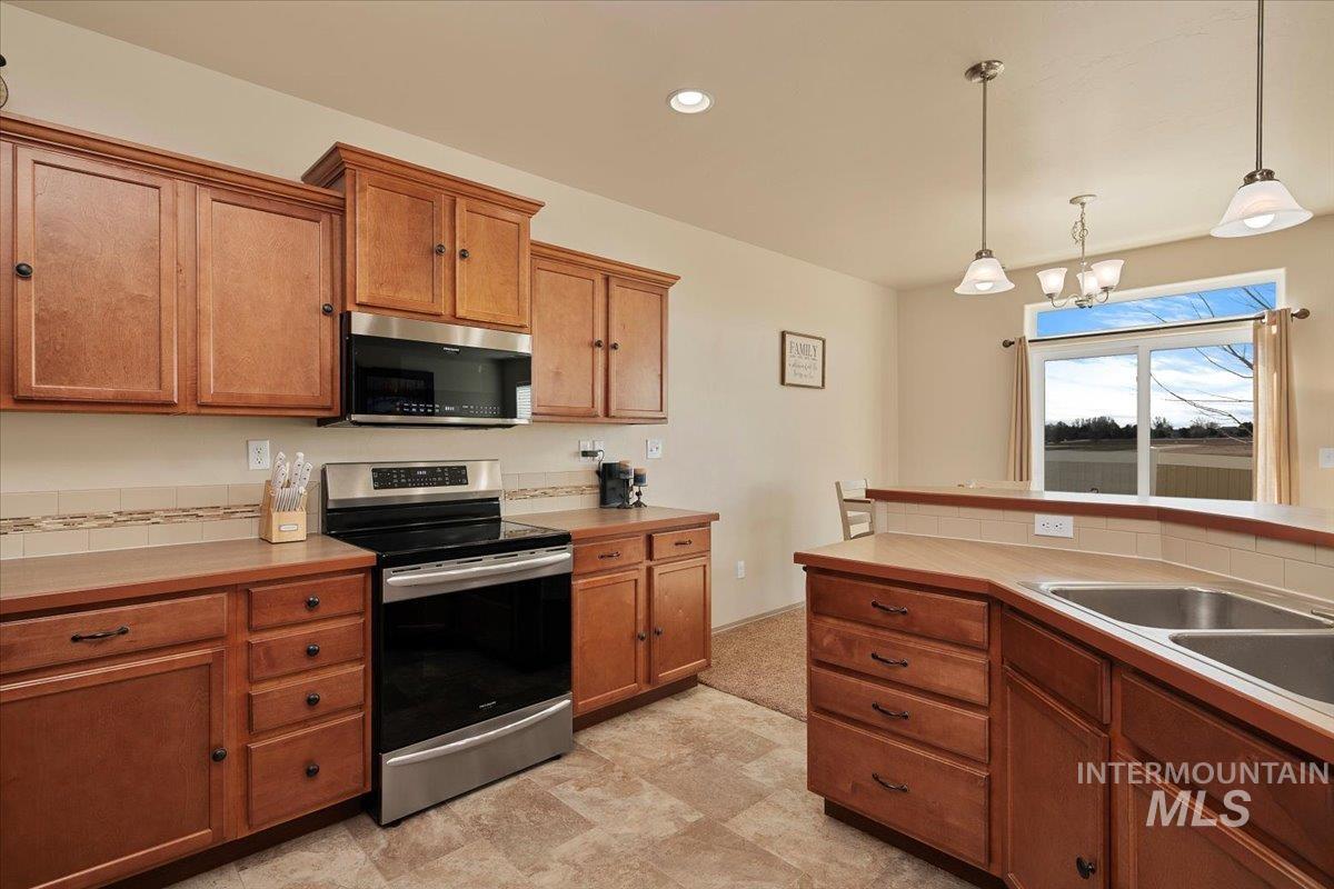 3865 S Windy Ridge Dr Property Photo 18