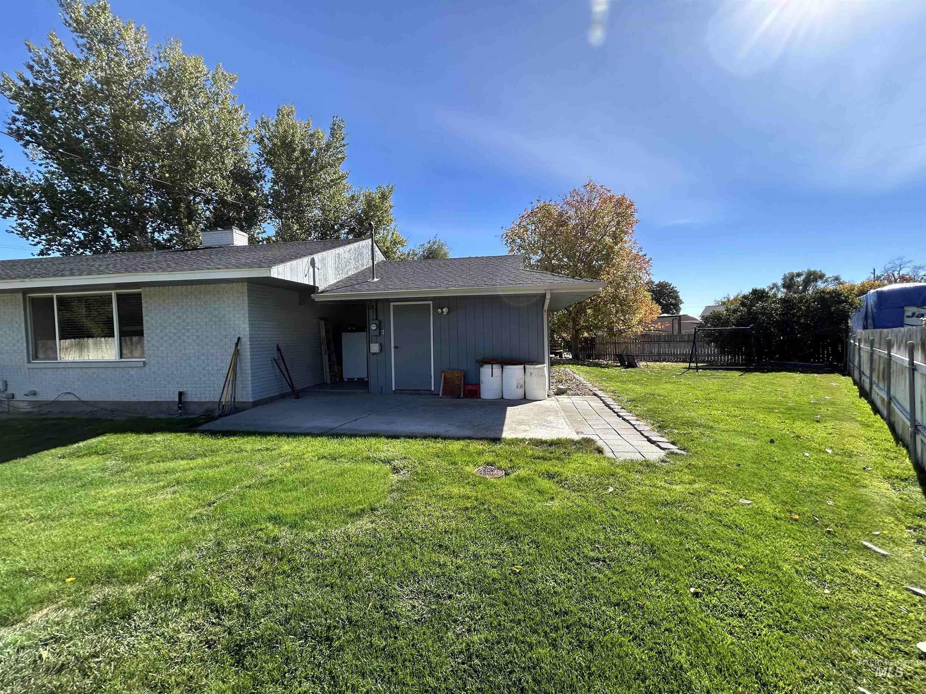 1029 Lucky Lane Property Photo 6