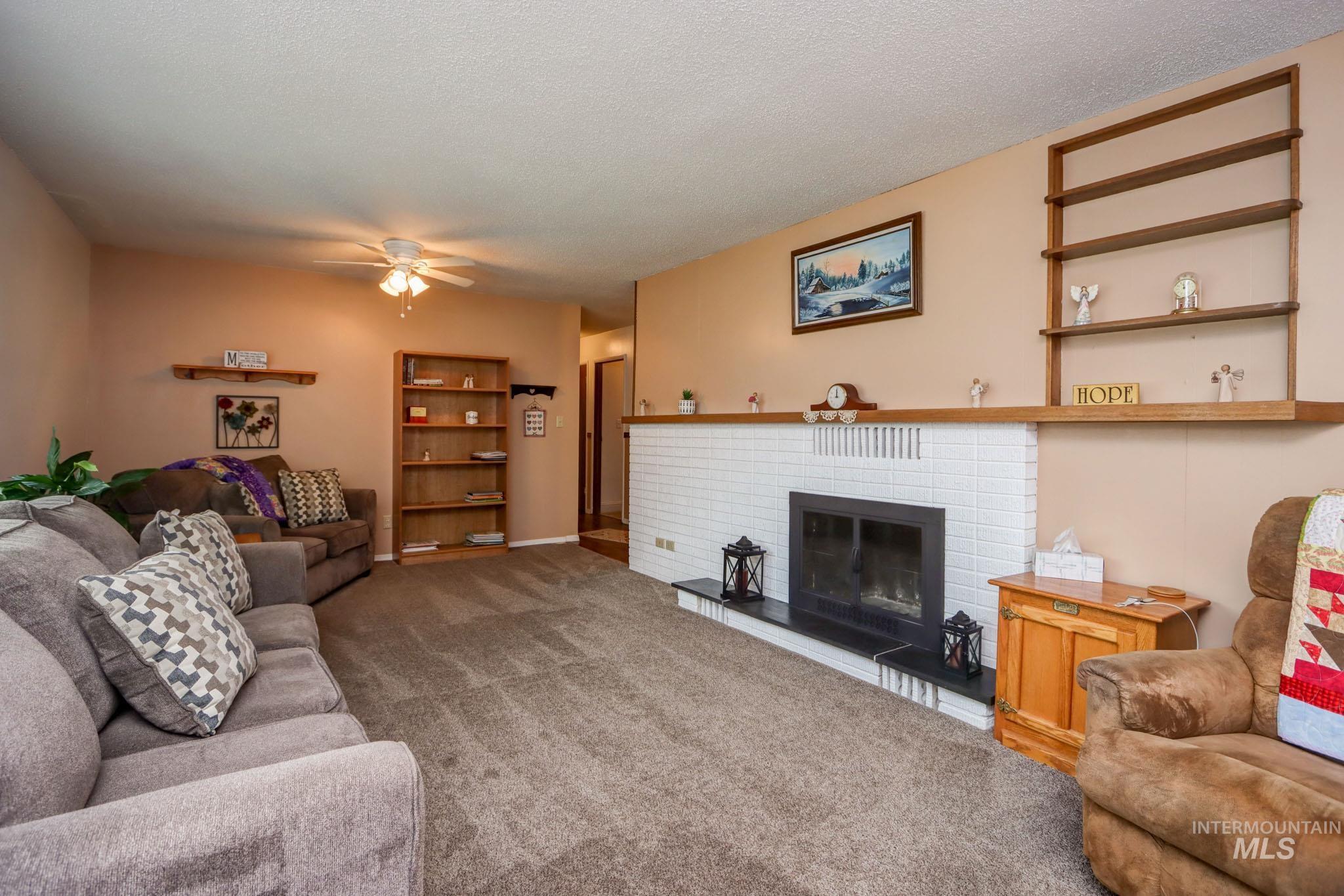1029 Lucky Lane Property Photo 7
