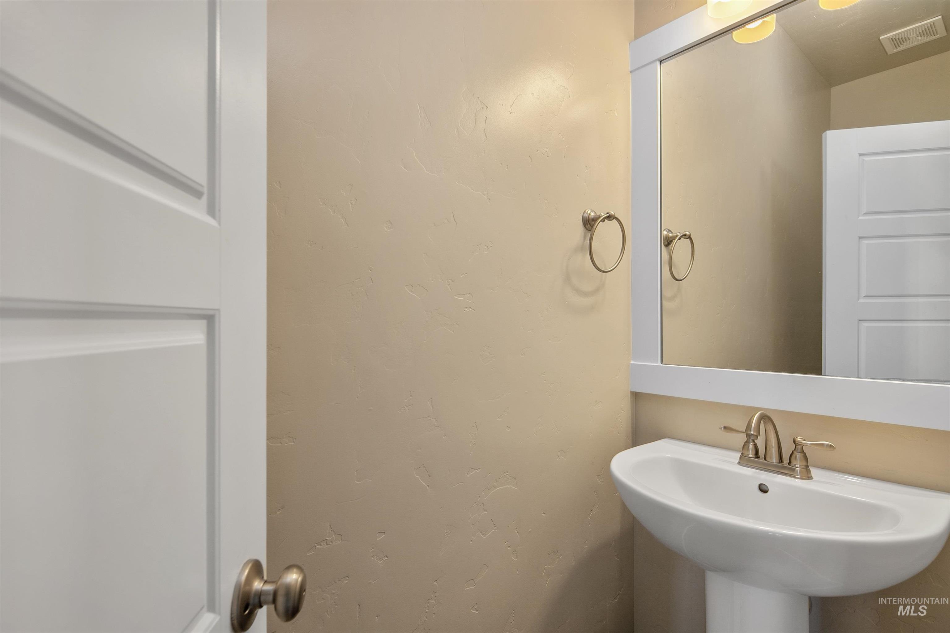 4263 W Spring House Dr Property Photo 8