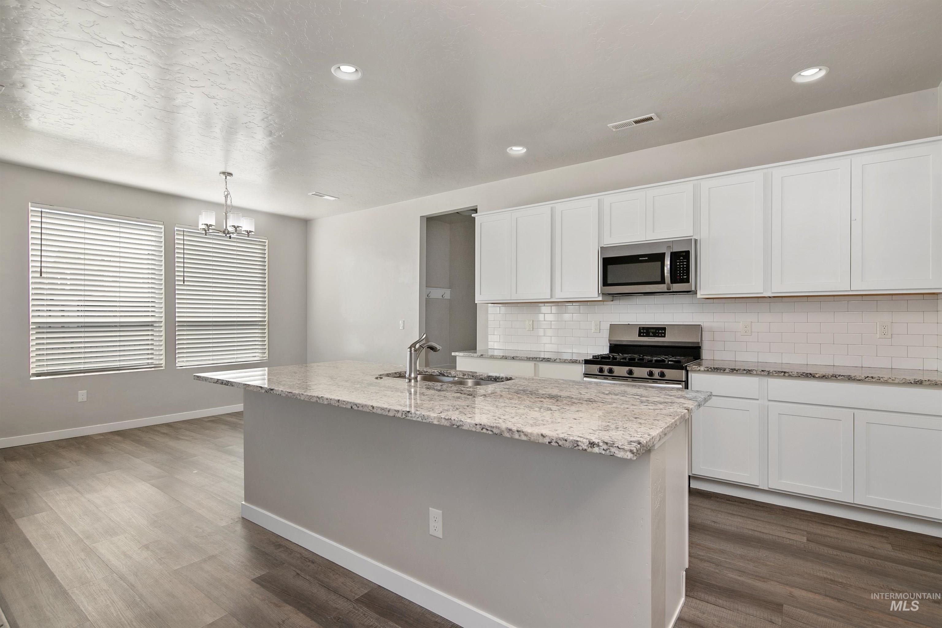 4263 W Spring House Dr Property Photo 9