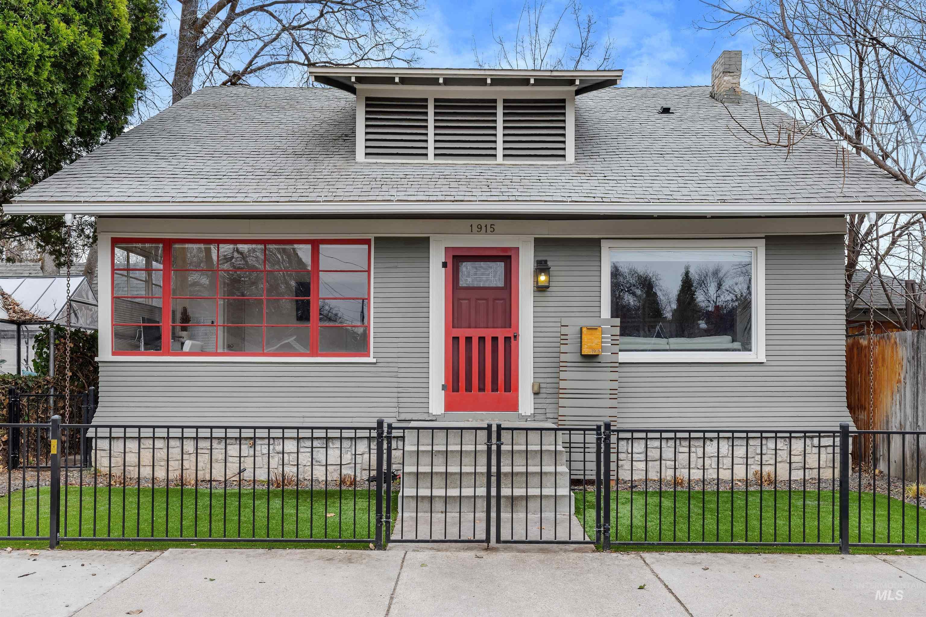 1915 W Resseguie Property Photo