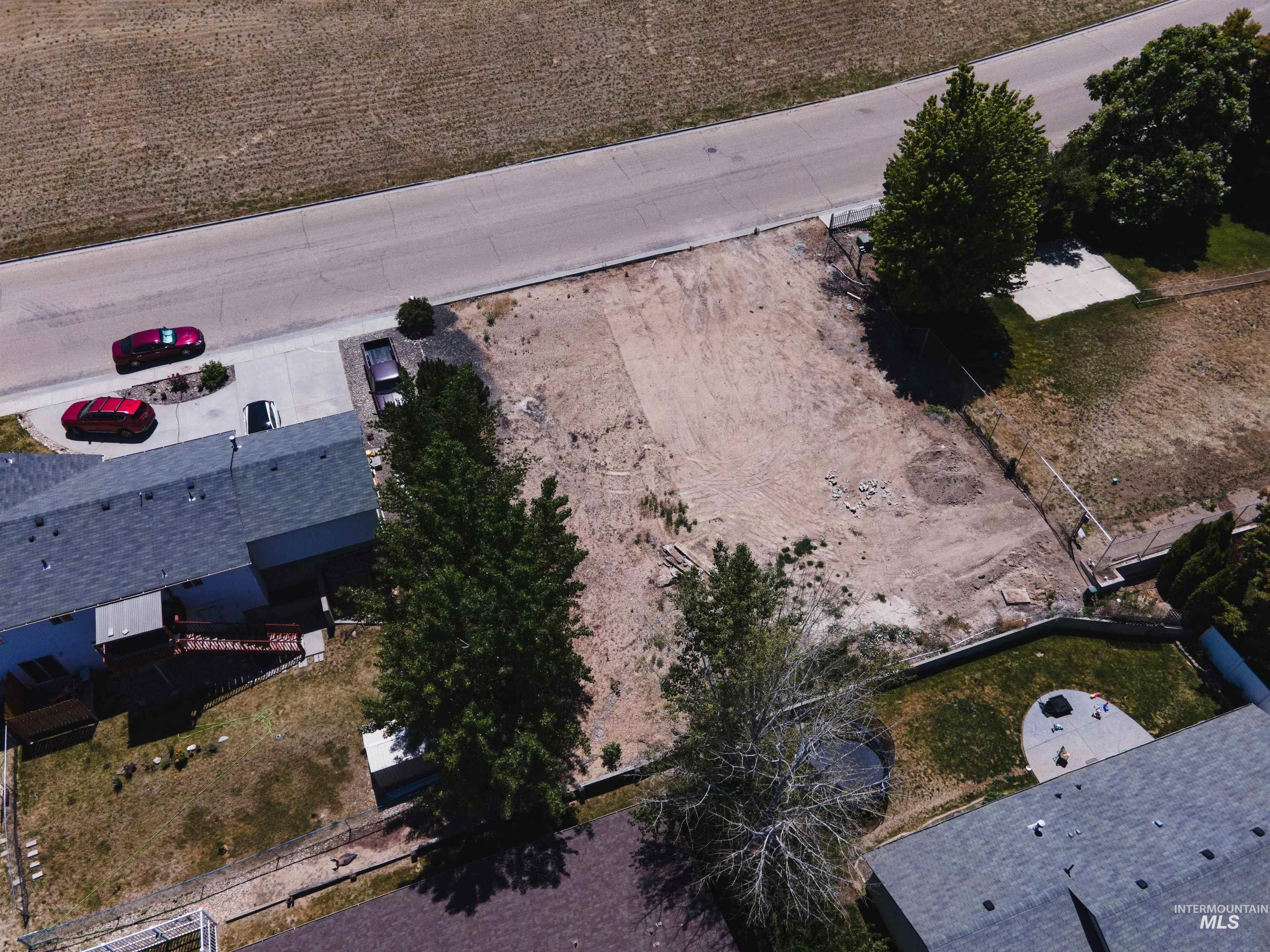 900 S Iowa Ave Property Photo 2