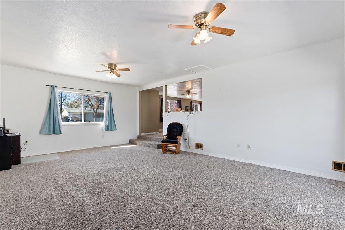 612 Parnell Drive Property Photo 7