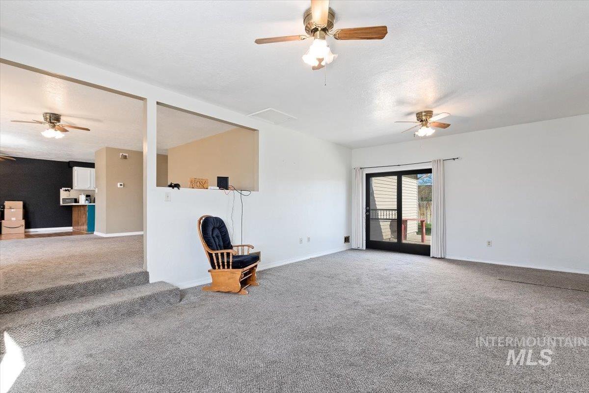 612 Parnell Drive Property Photo 8