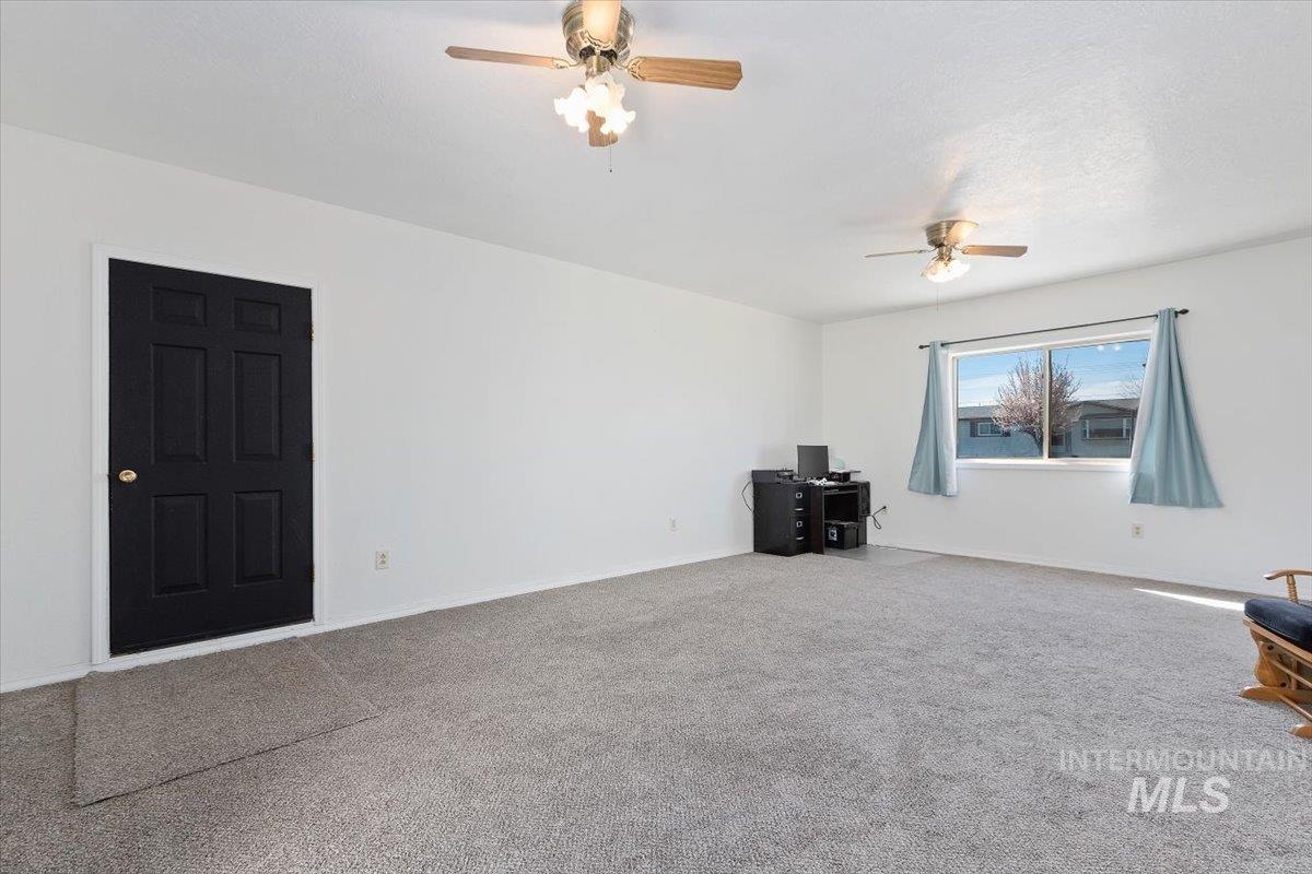 612 Parnell Drive Property Photo 9