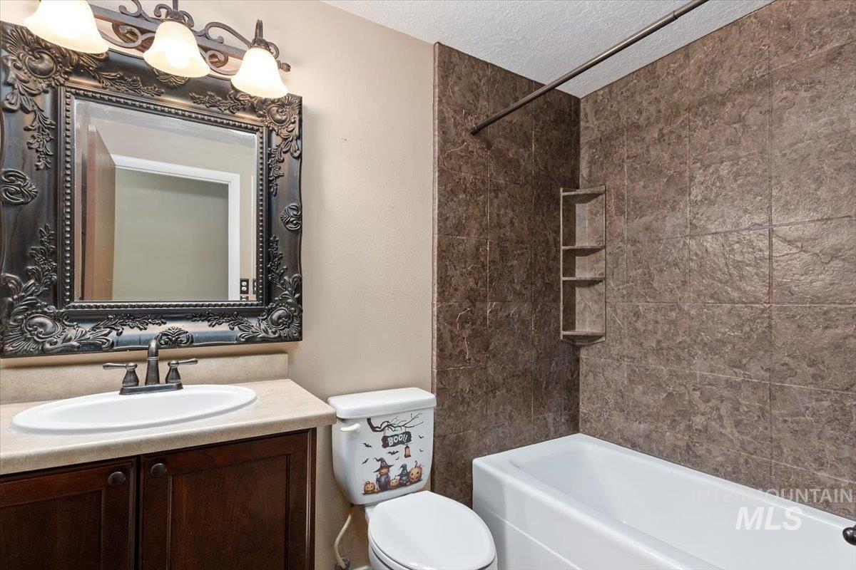 612 Parnell Drive Property Photo 16