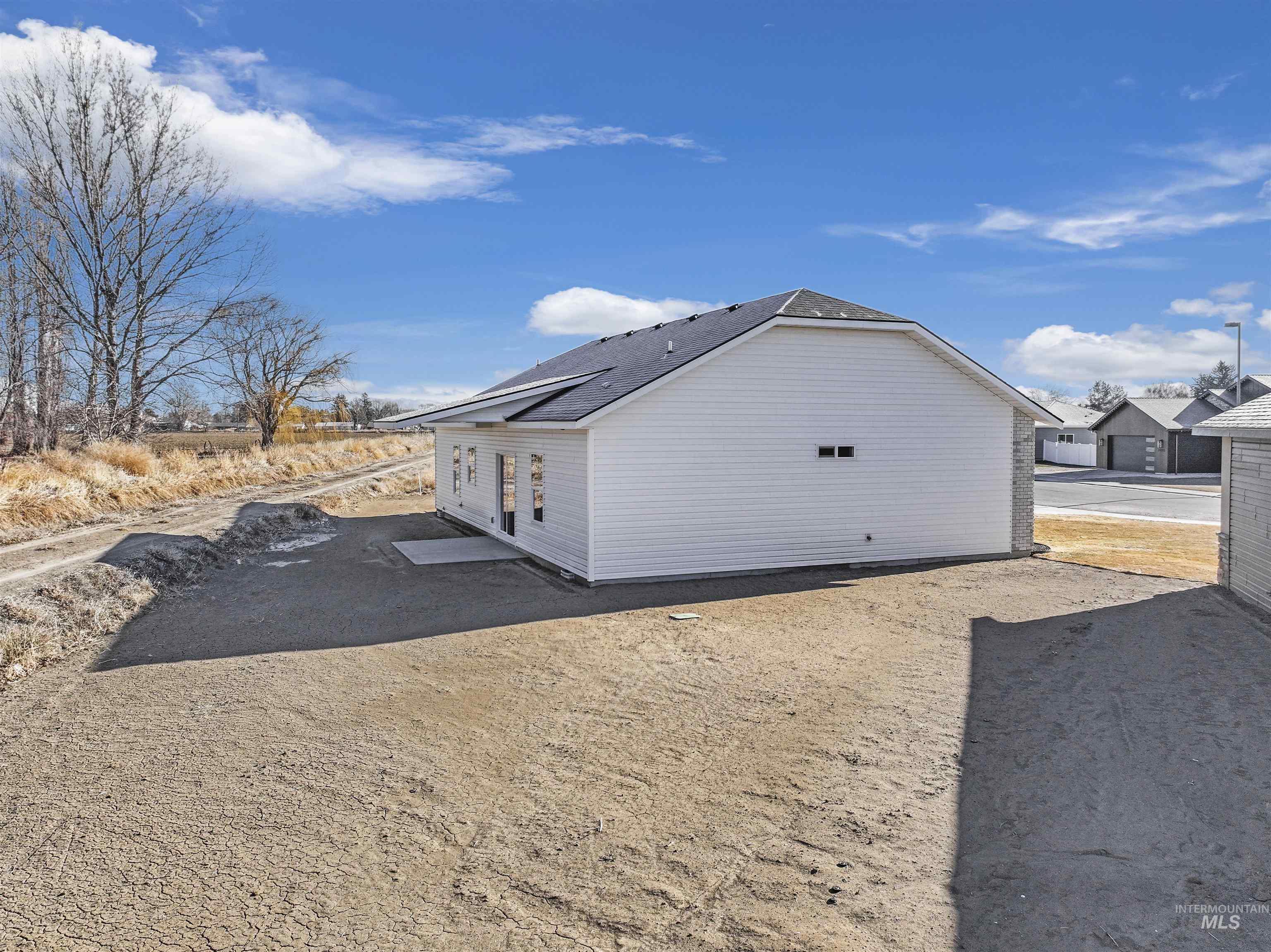 1224 Bronze Dr. Property Photo 27