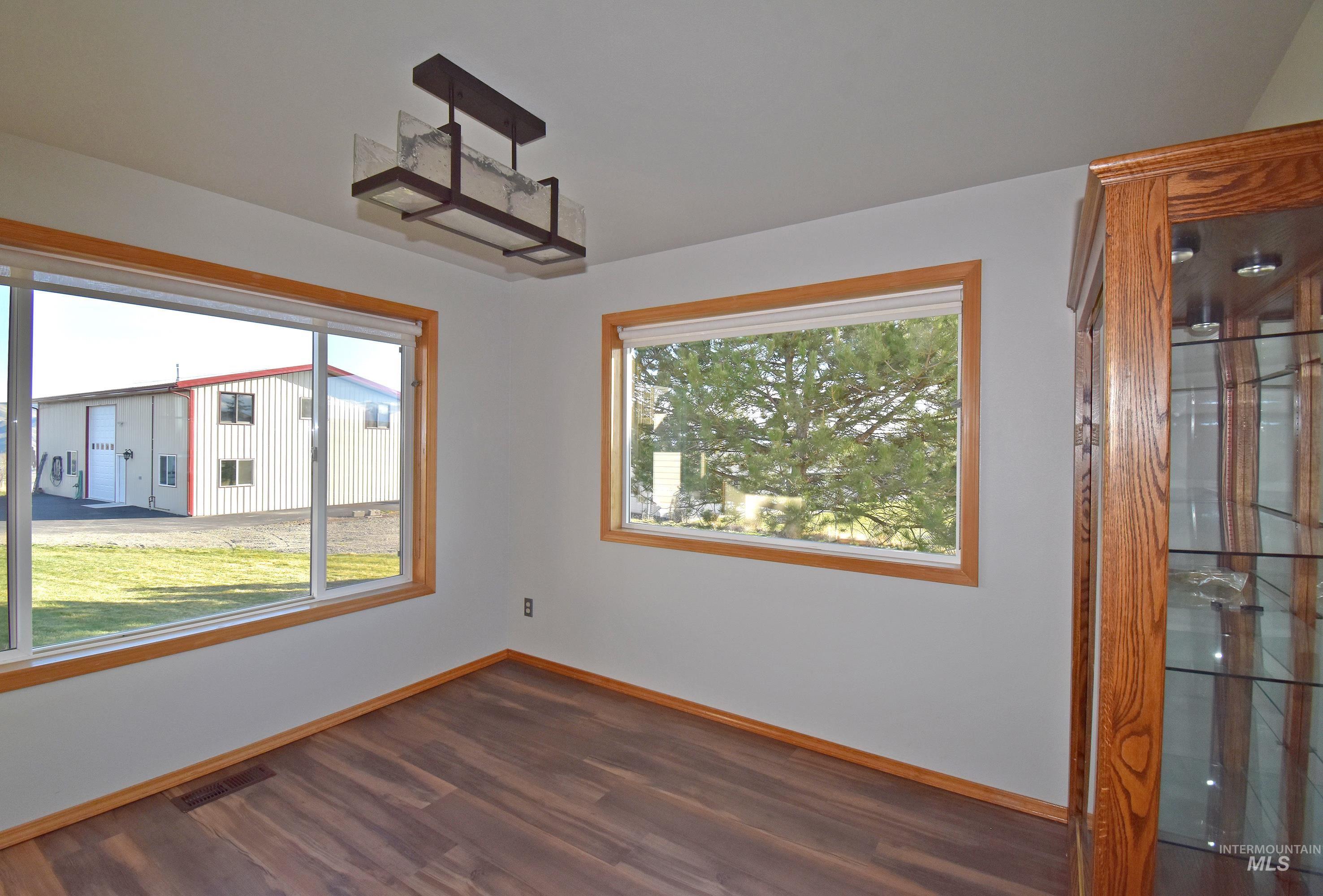 2831 Scenic Hills Drive Property Photo 14