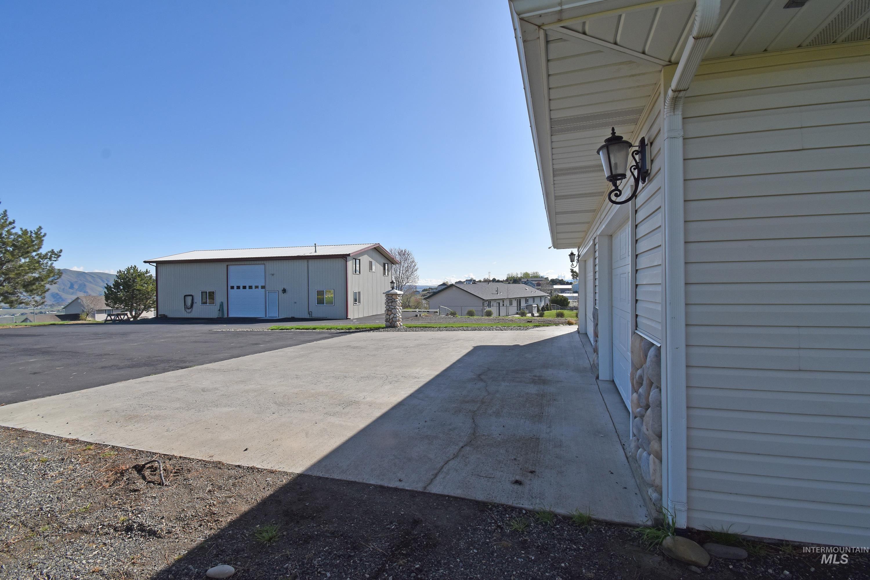 2831 Scenic Hills Drive Property Photo 44