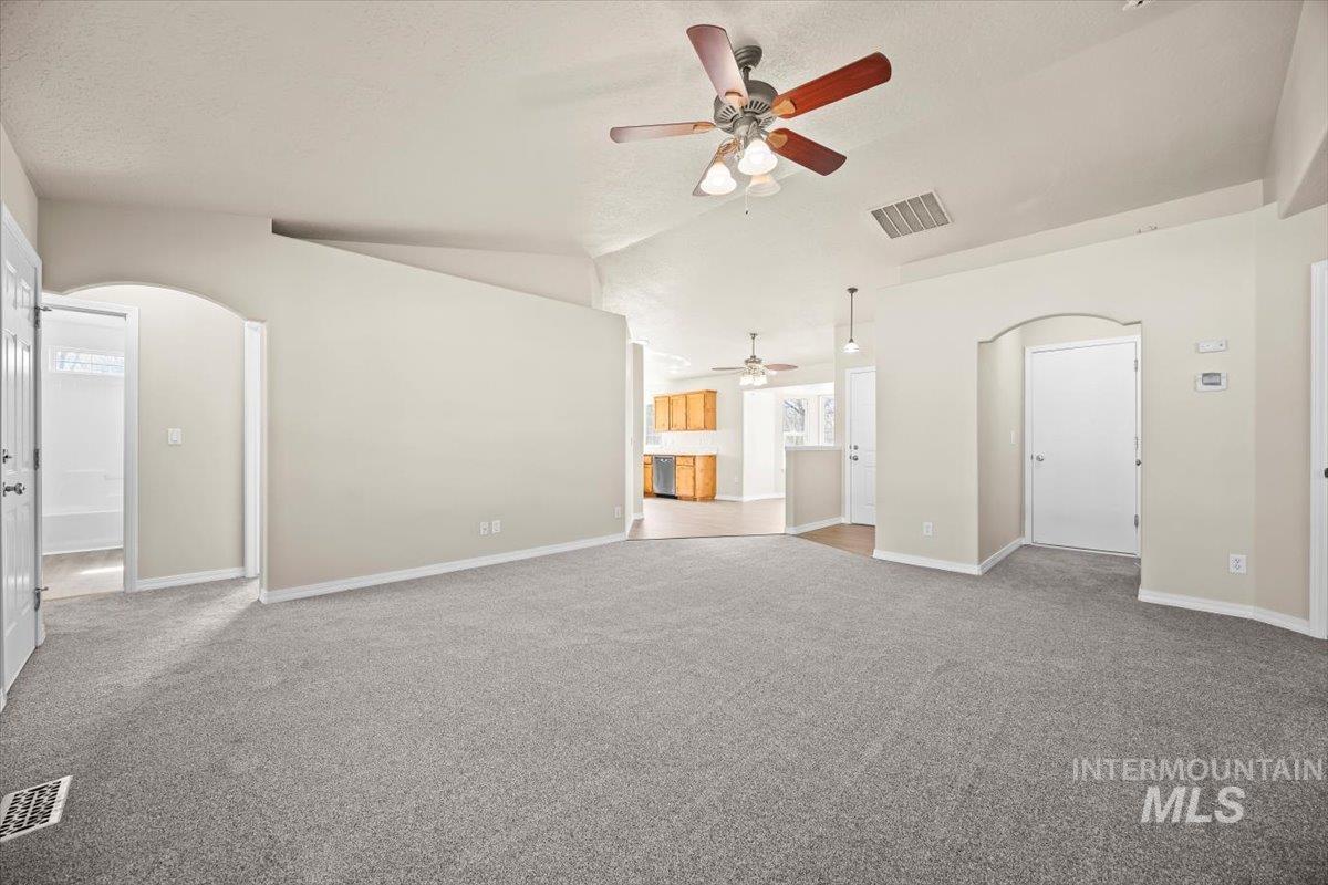 748 Red Fern Dr. Property Photo 5