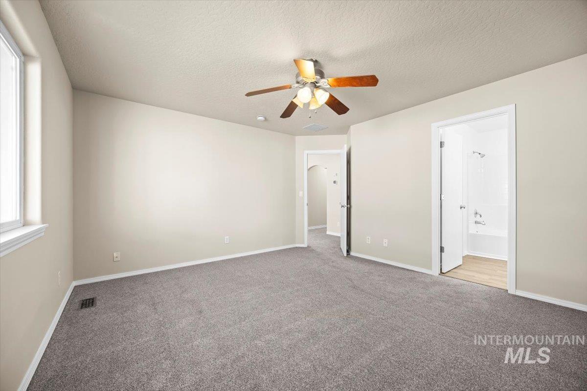 748 Red Fern Dr. Property Photo 20