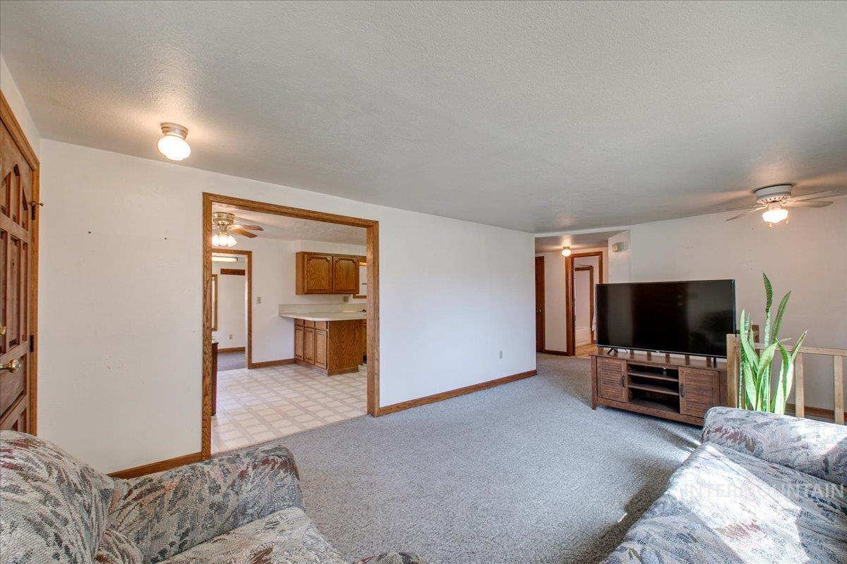 2224 4th St S Property Photo 4