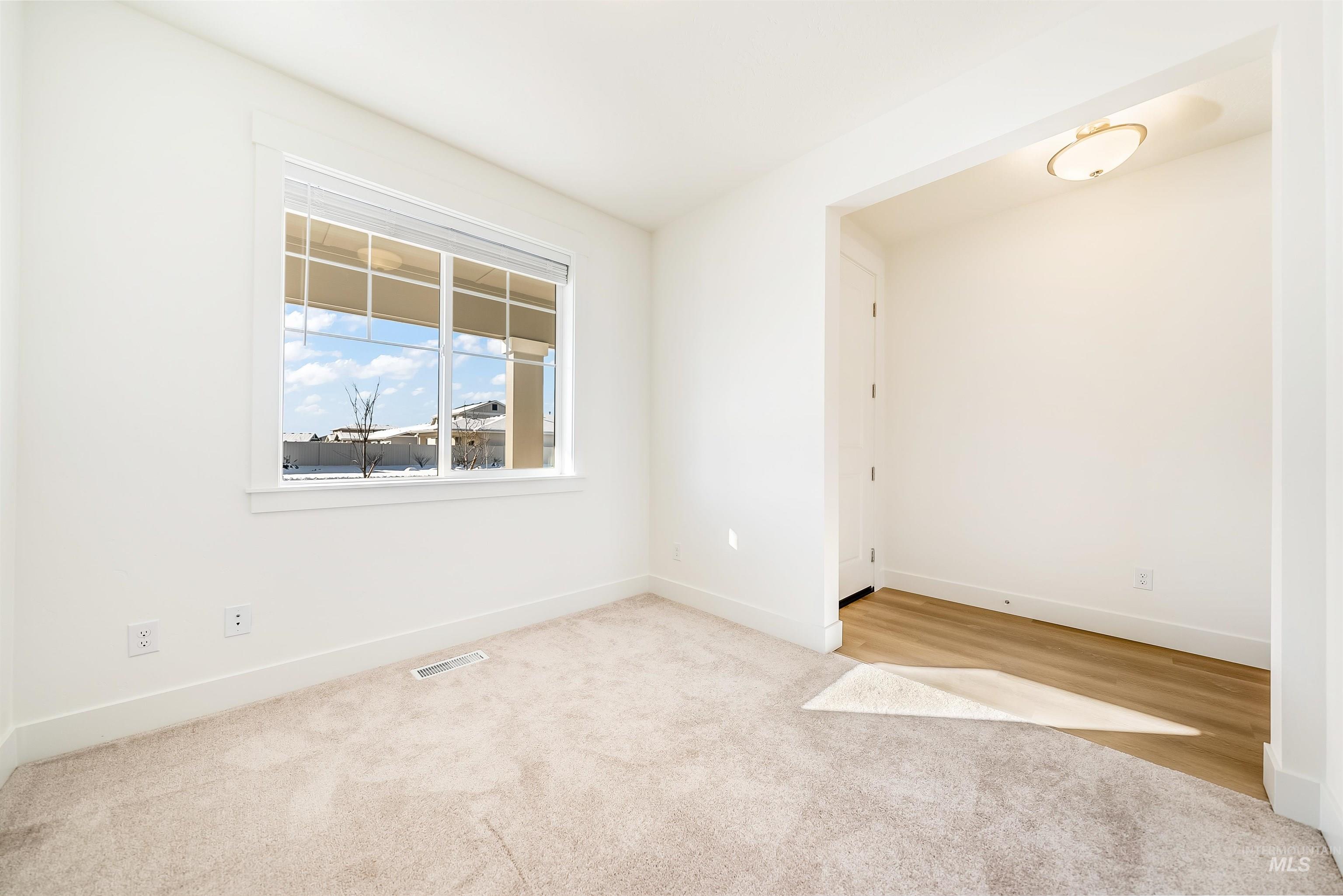 12490 W Pine Grass St Property Photo 5