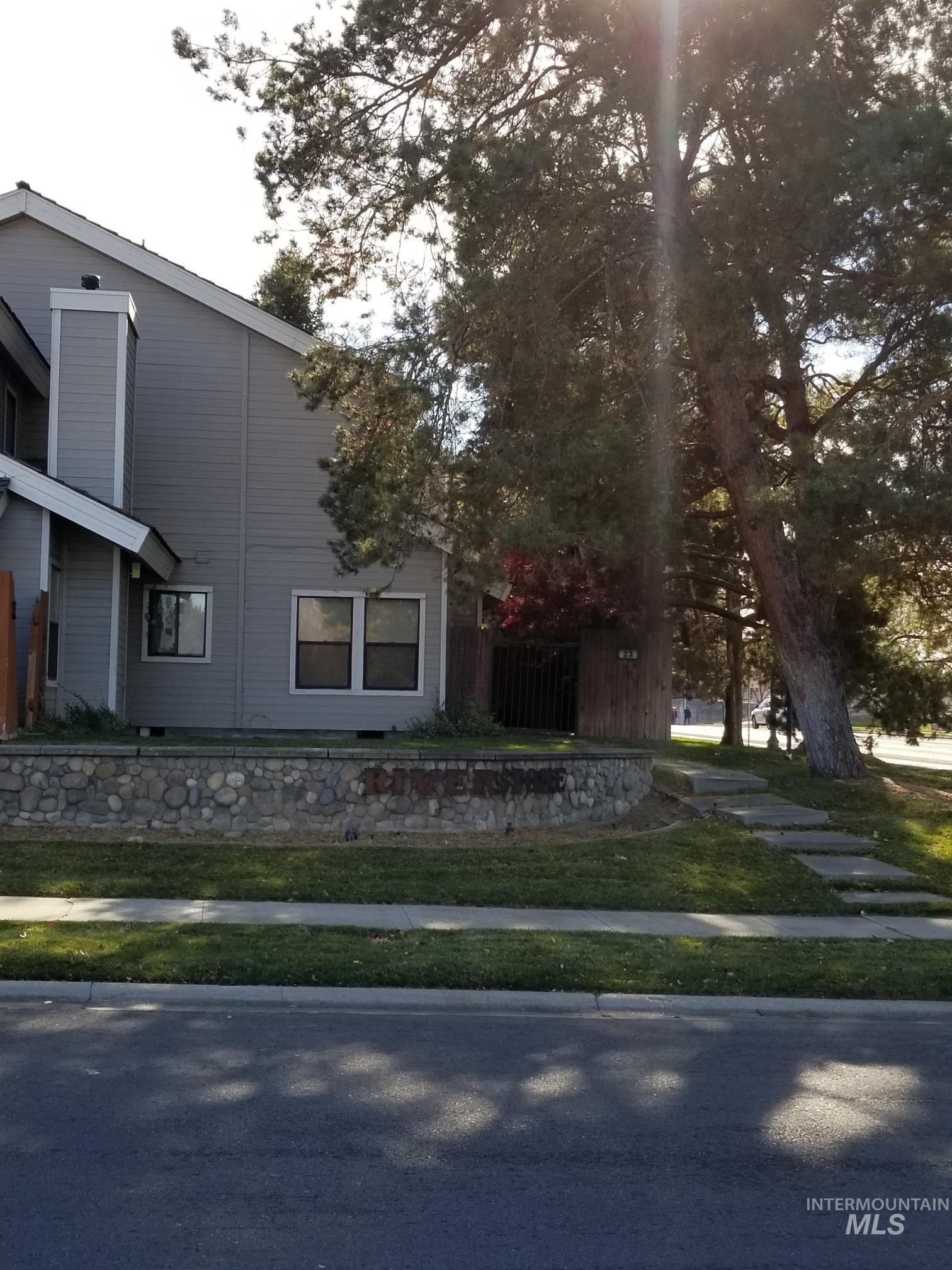 23 E Ranch Drive Property Photo 1
