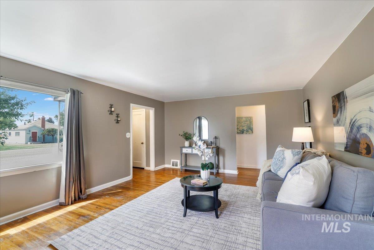 818 H Street Property Photo 3