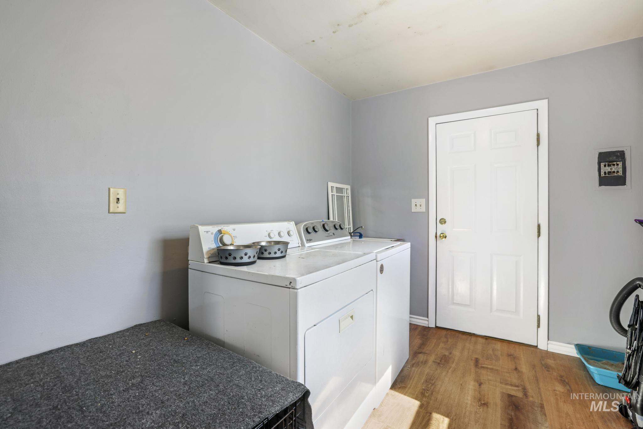 818 H Street Property Photo 24