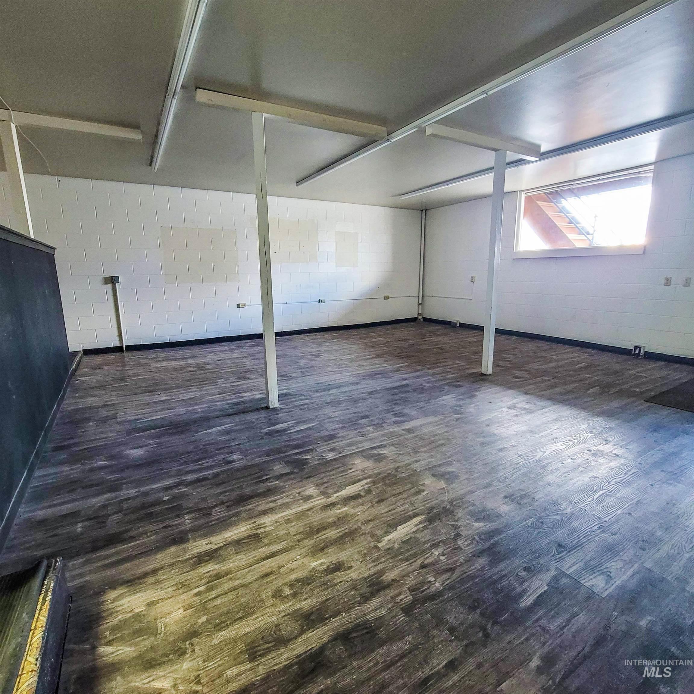 113 Main Property Photo 6
