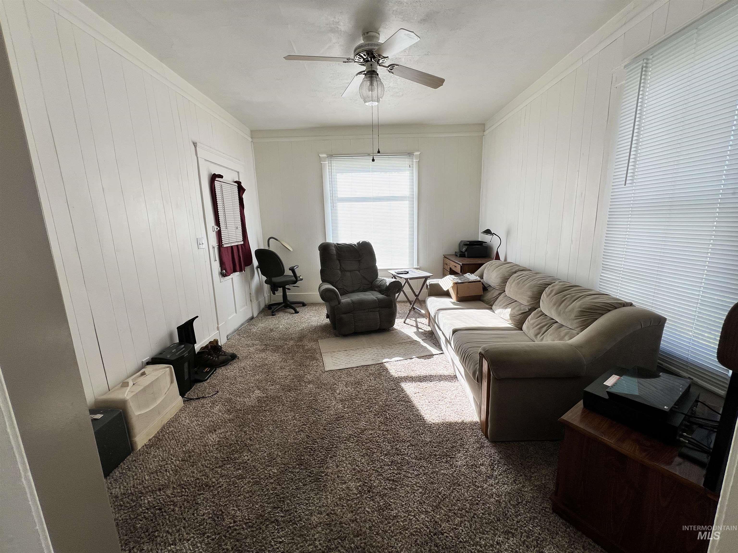 321 2nd Ave Property Photo 10