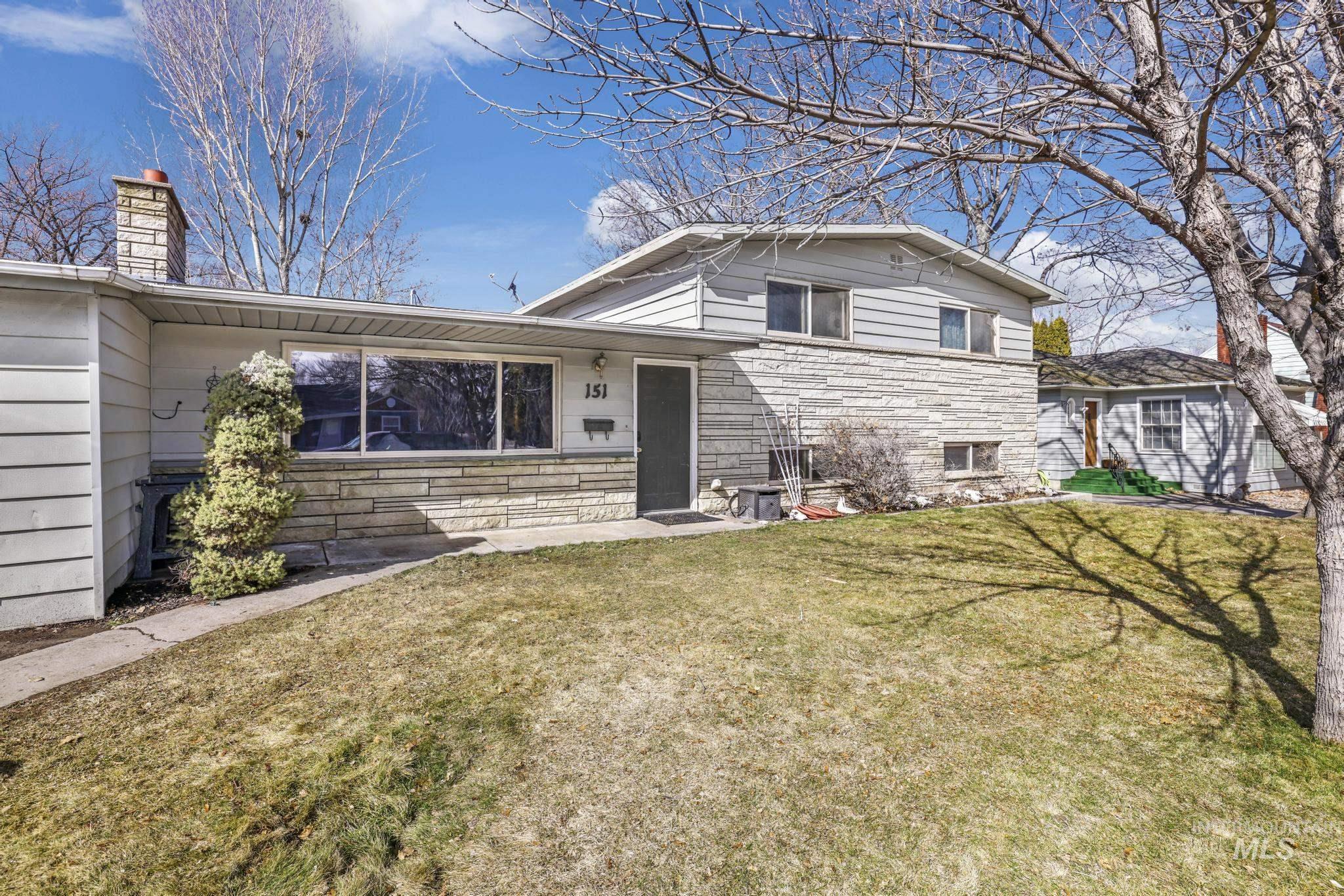 151 Fillmore Street Property Photo 1