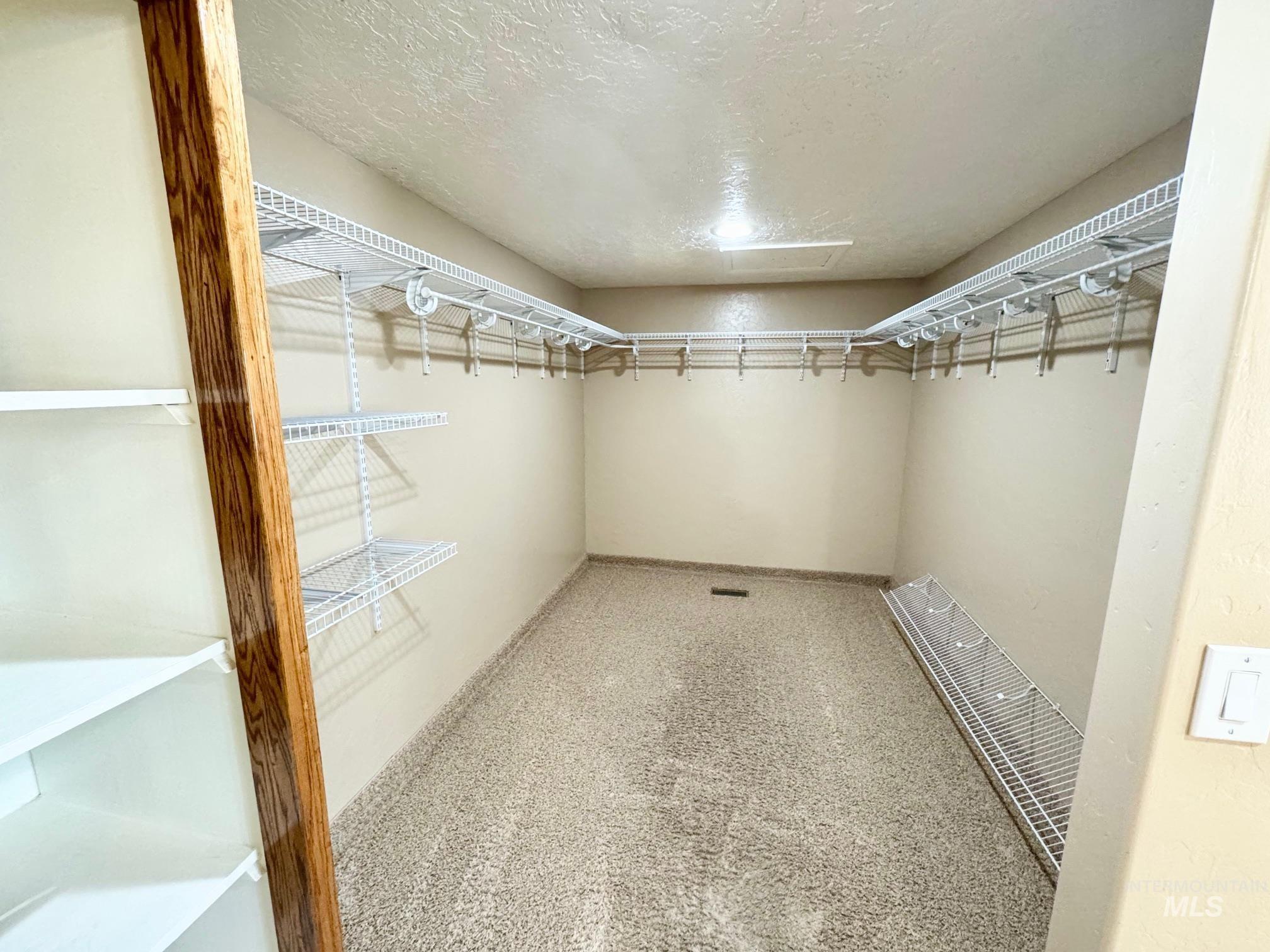 267 N 100 W Property Photo 11