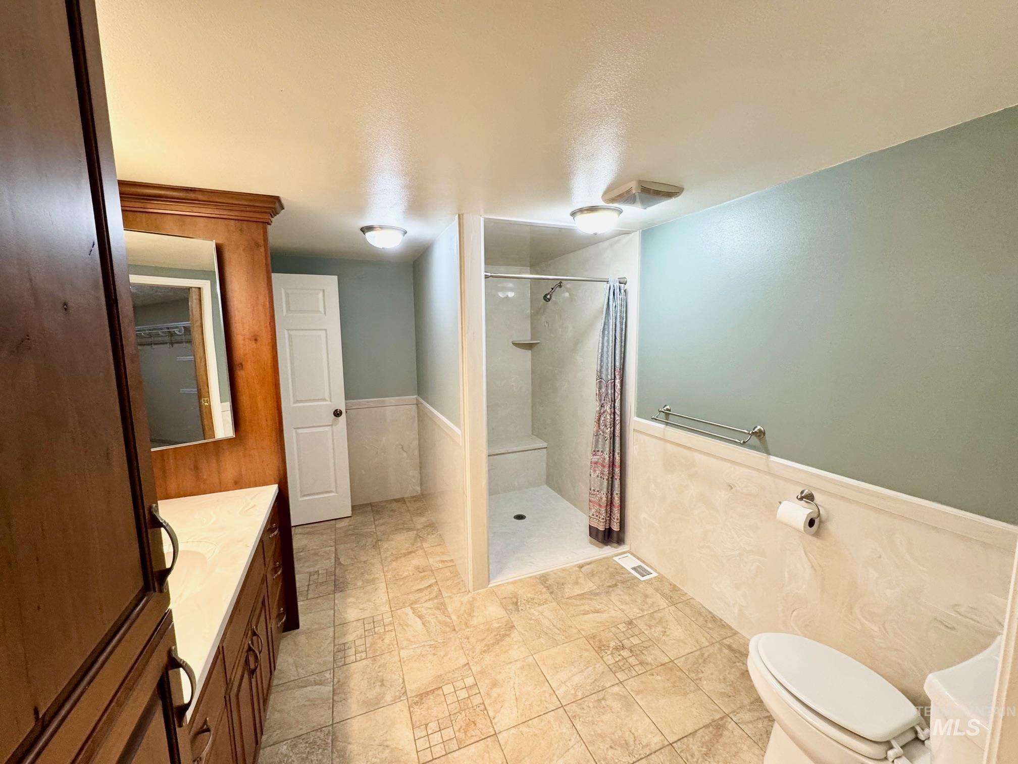 267 N 100 W Property Photo 12