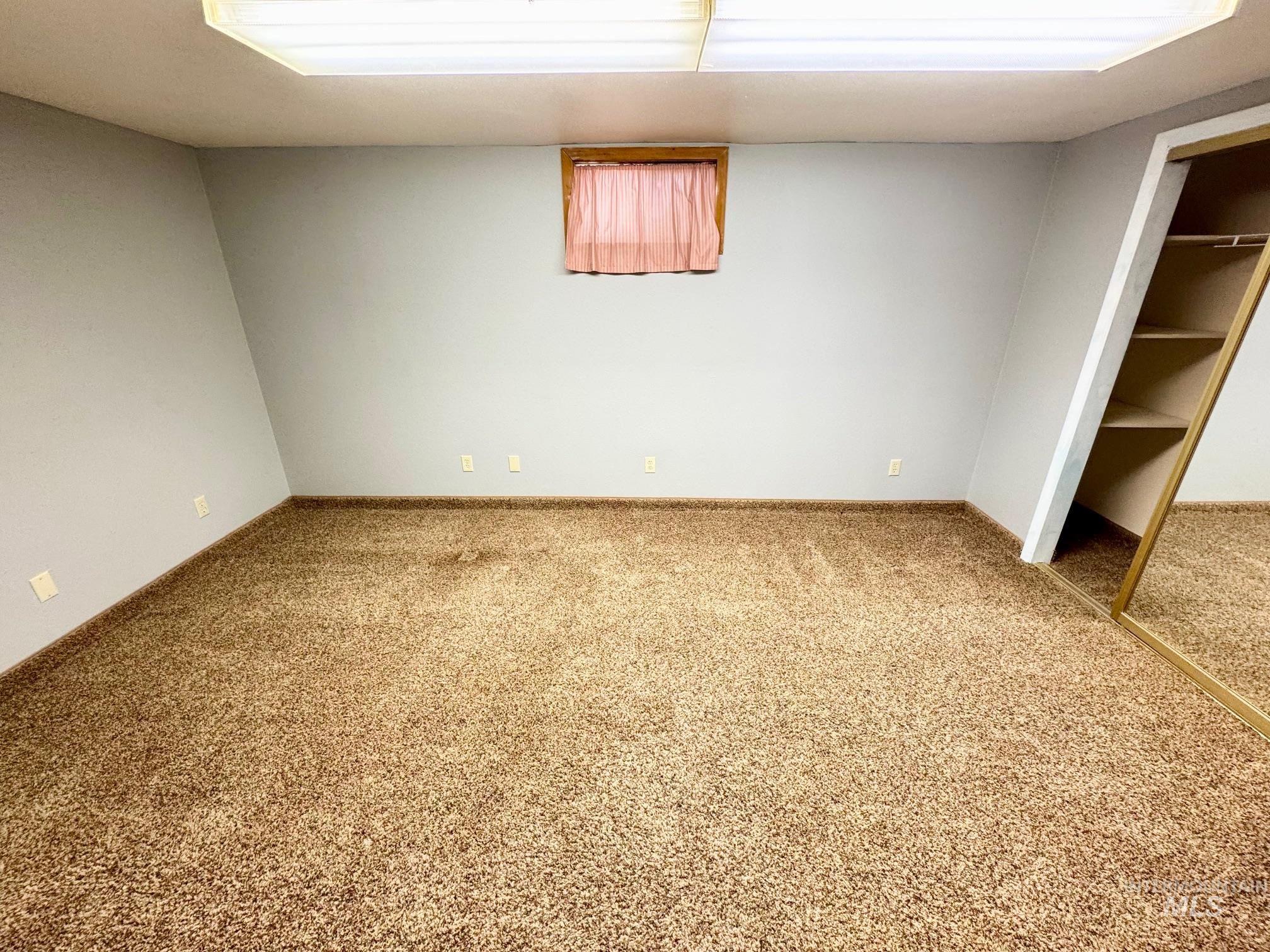 267 N 100 W Property Photo 19
