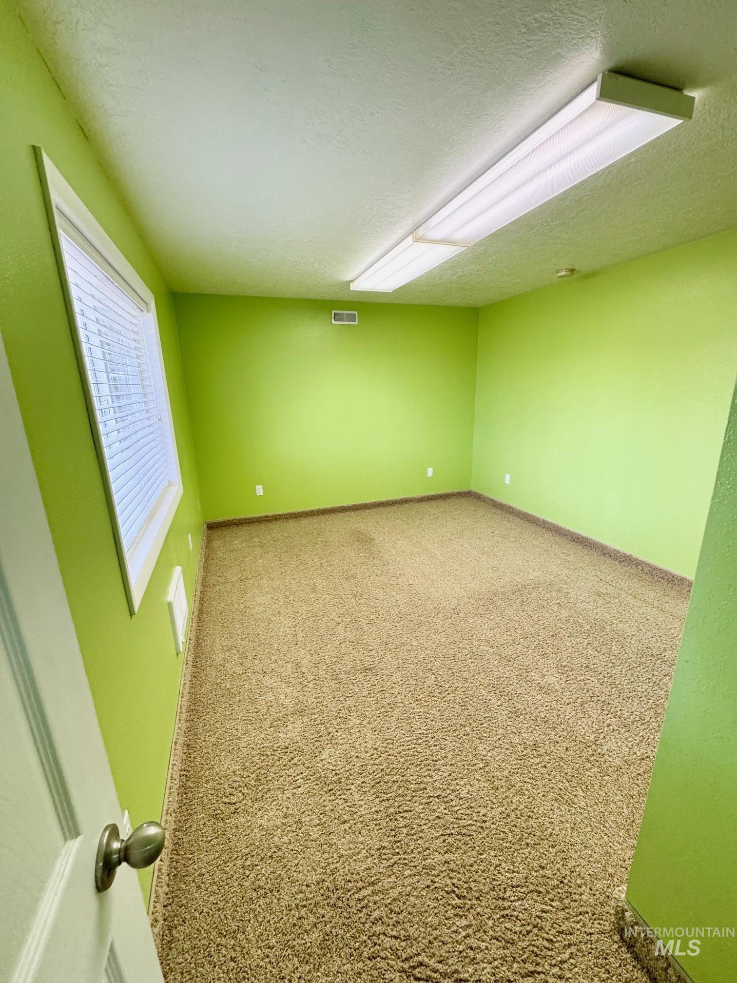 267 N 100 W Property Photo 26
