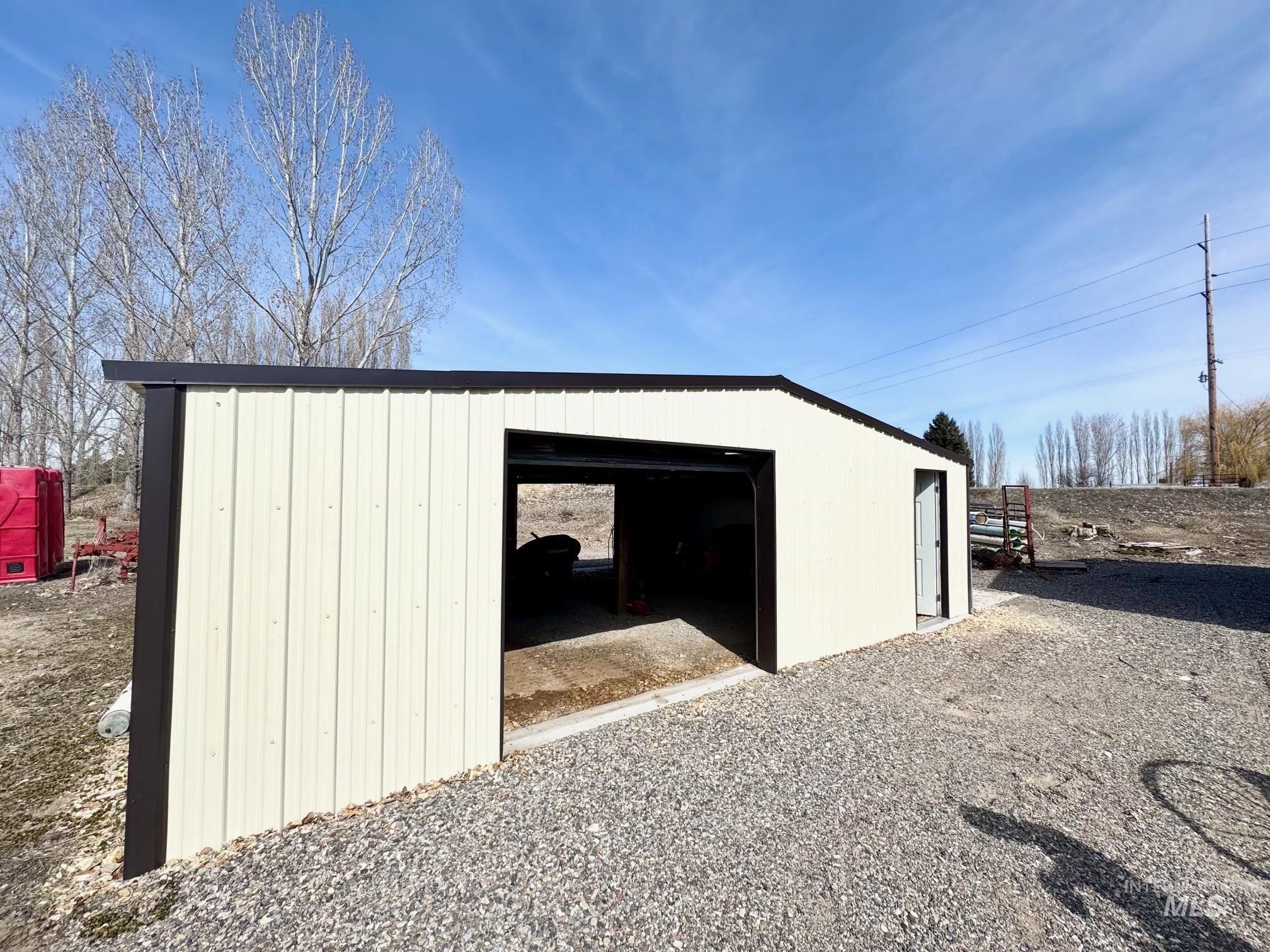 267 N 100 W Property Photo 35