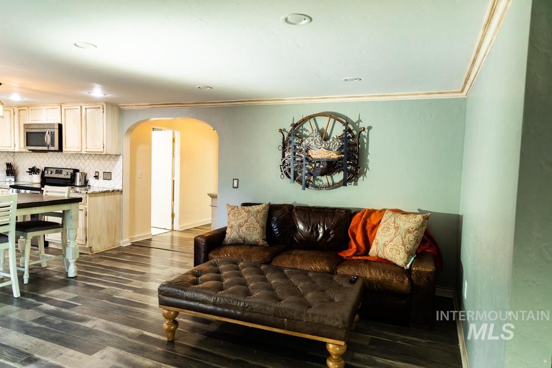 3913 W Nez Perce Property Photo 7