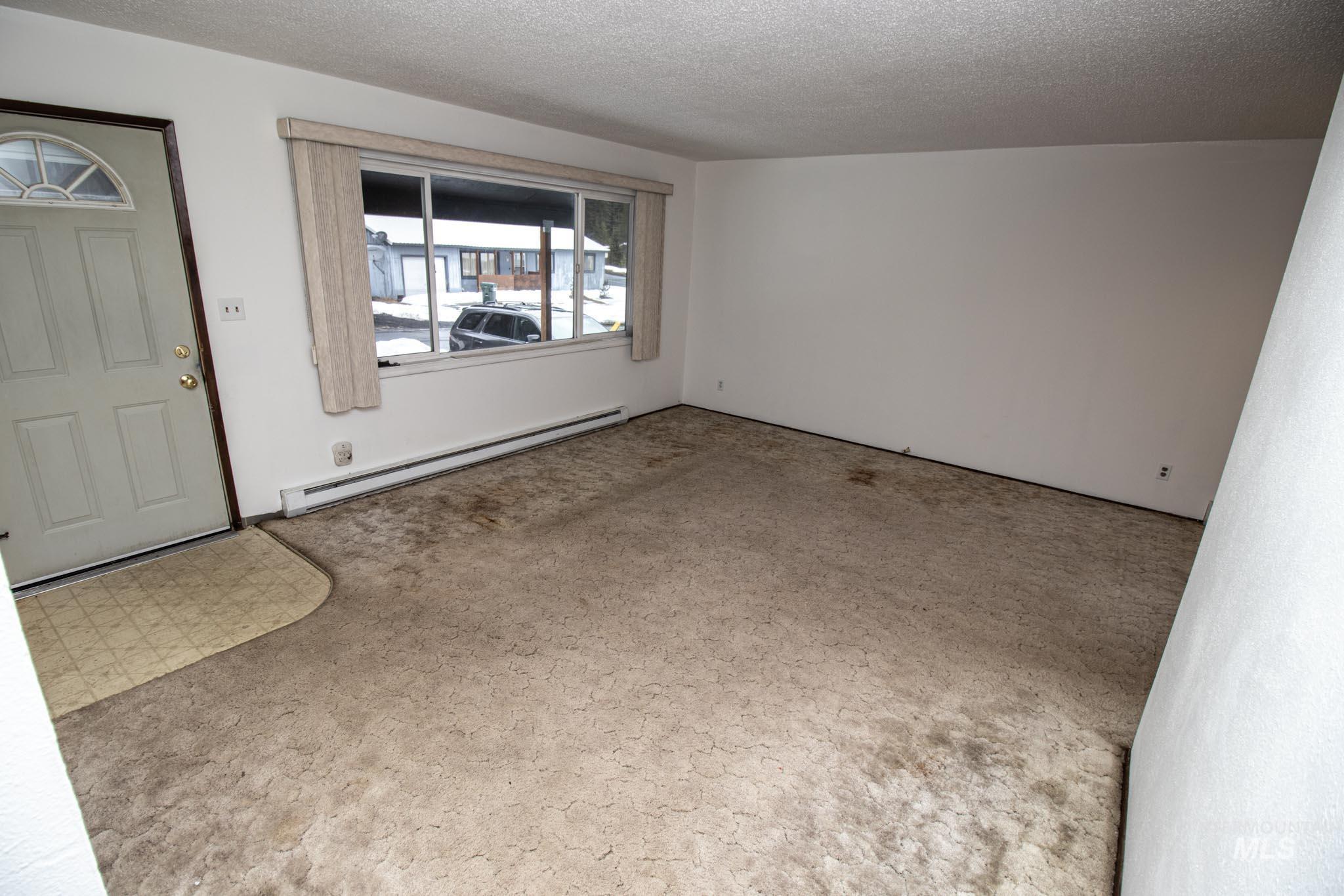 203 Juniper Drive Property Photo 5