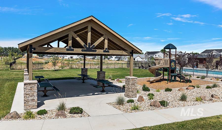 373 N Stone Canyon Lane Property Photo 30