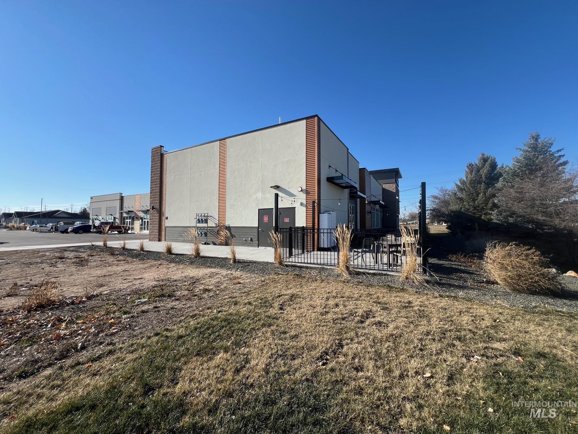 849 S Rising Sun Dr Property Photo 4