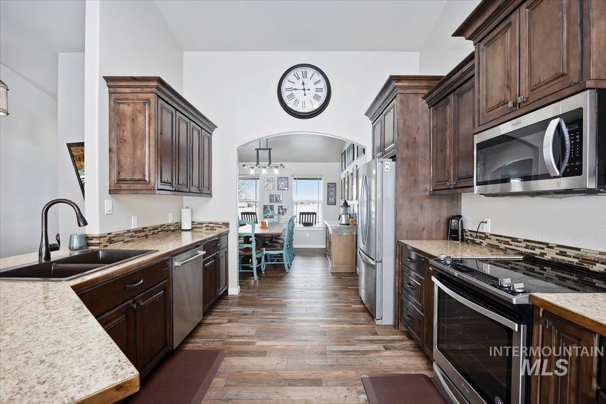 867 W 475 Ln S Property Photo 8