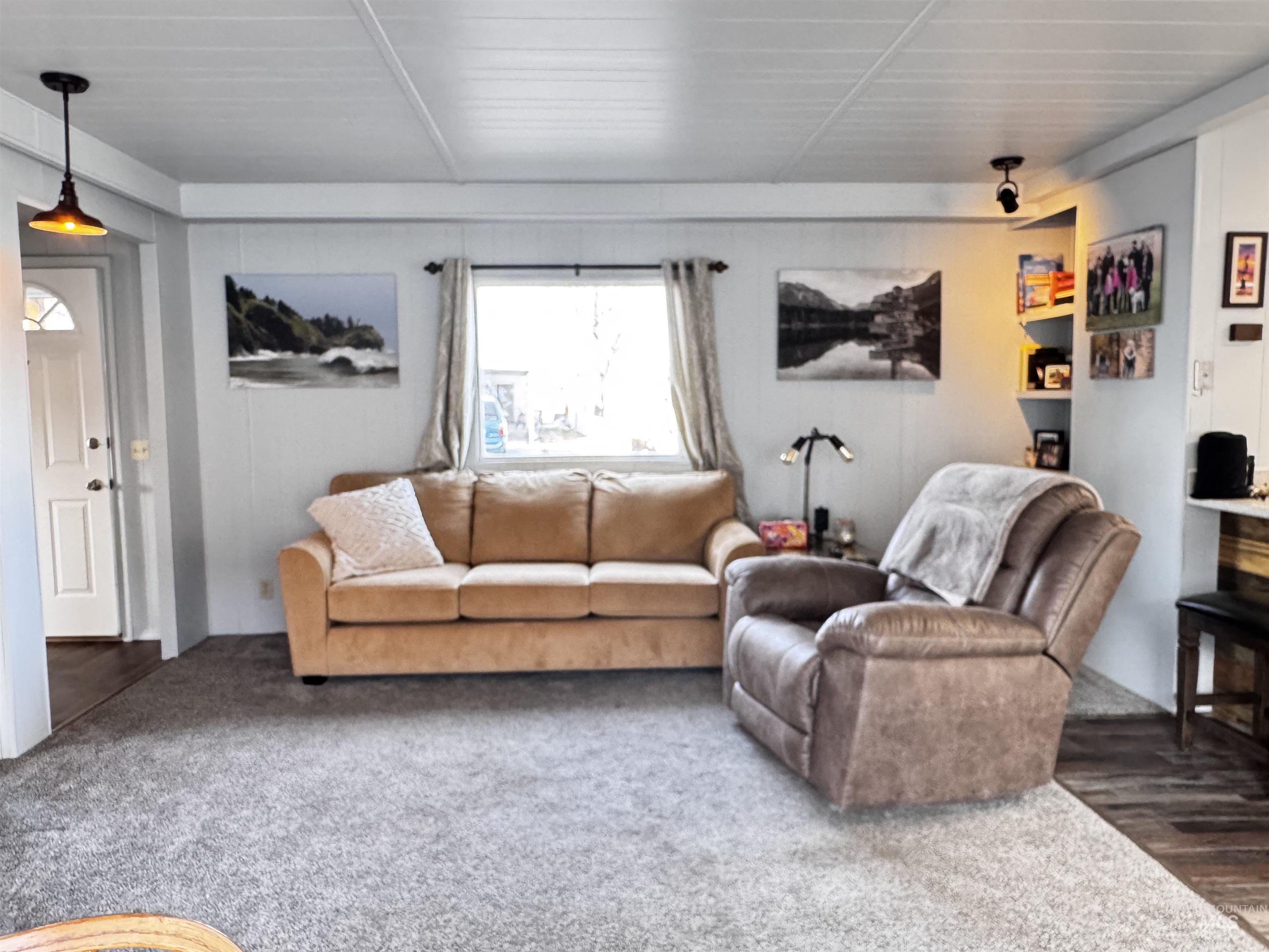 1414 Parke View Property Photo 5