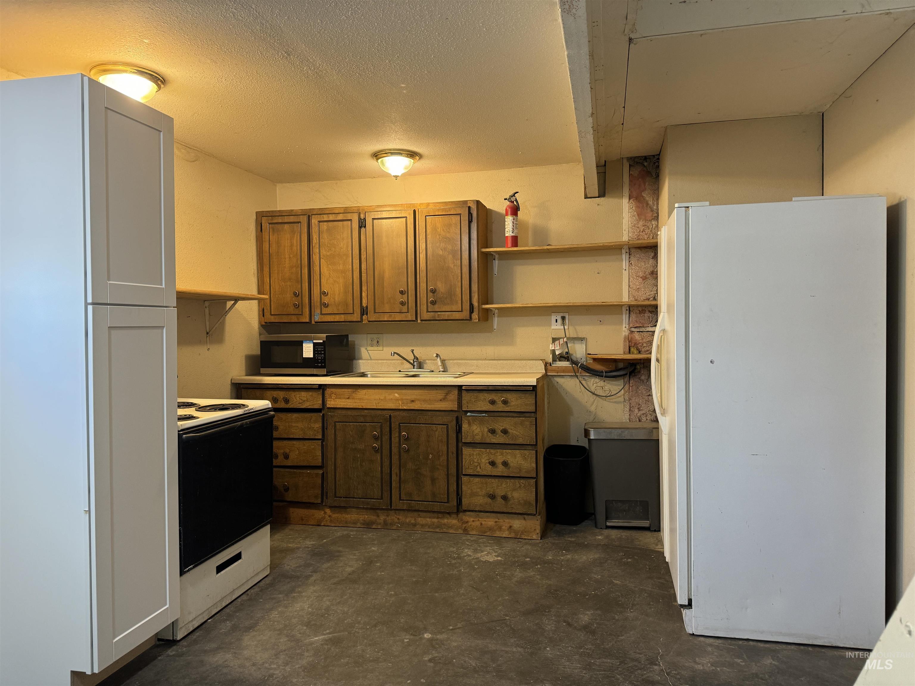 3410 W Targee St Property Photo 48