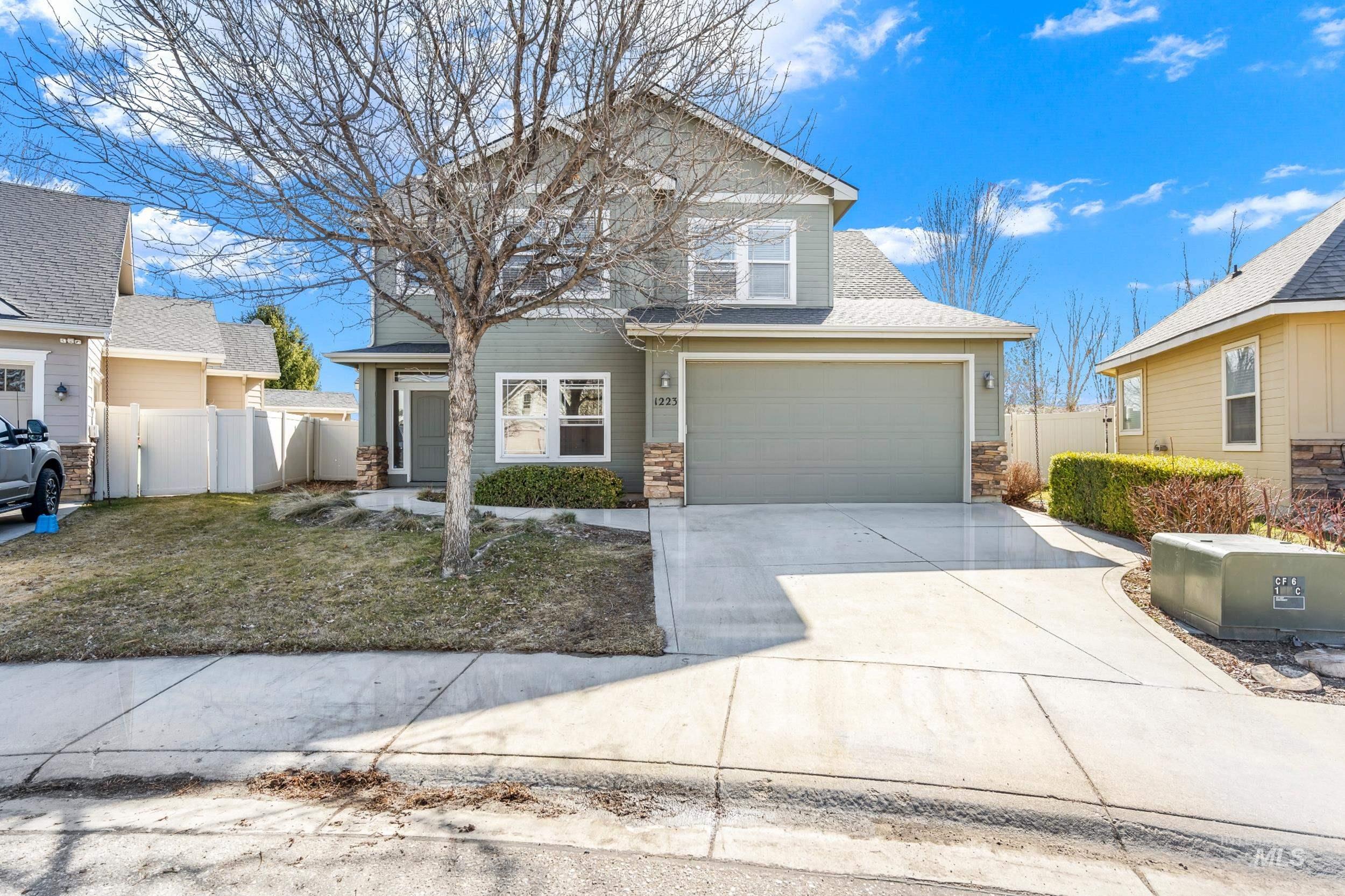1223 W Cobblefield Court Property Photo 2