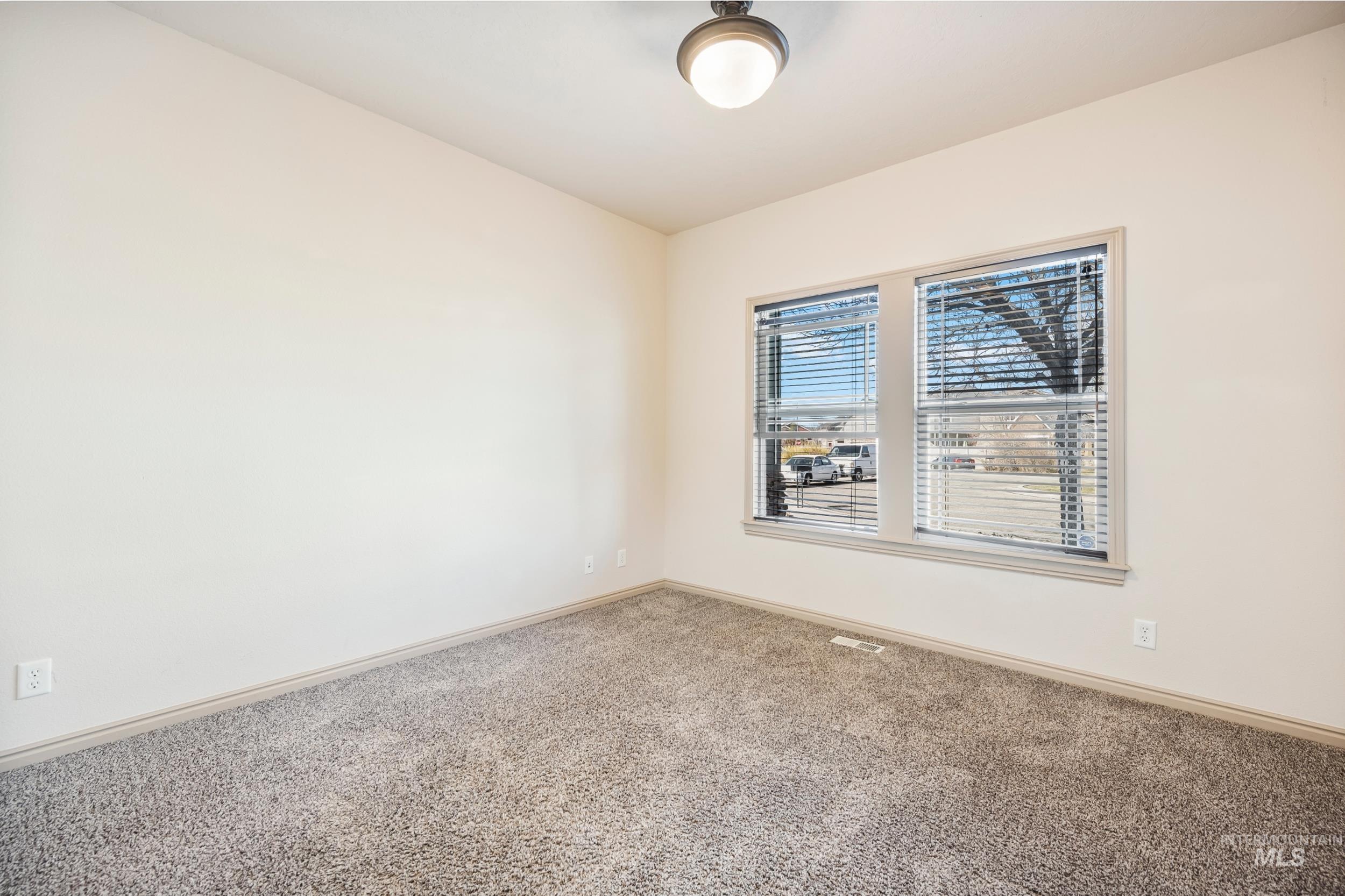 1223 W Cobblefield Court Property Photo 6